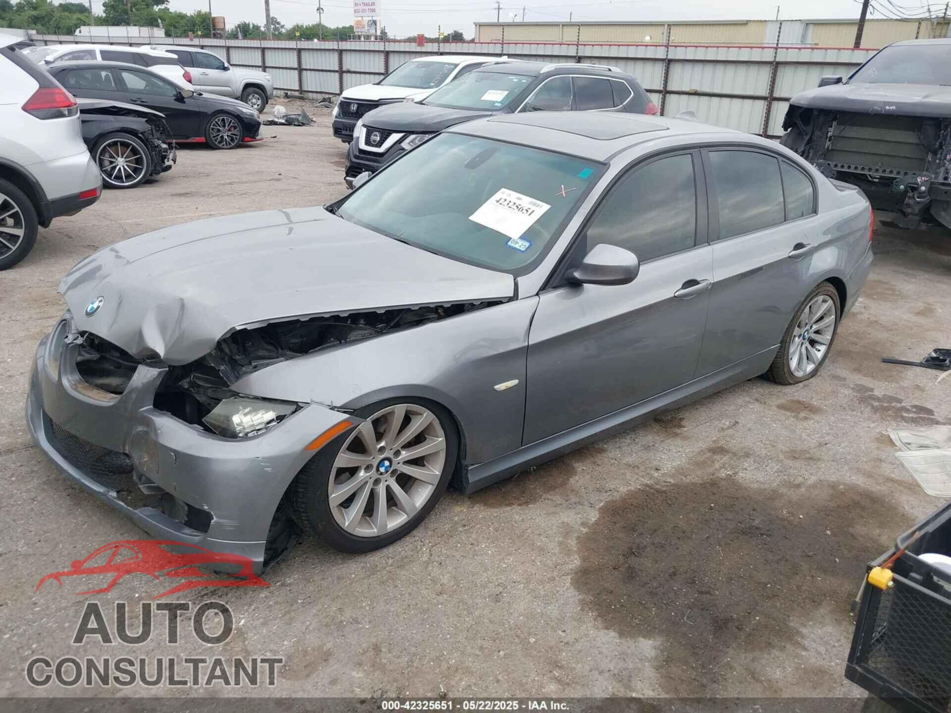 BMW 328I 2011 - WBAPH7G52BNM56764