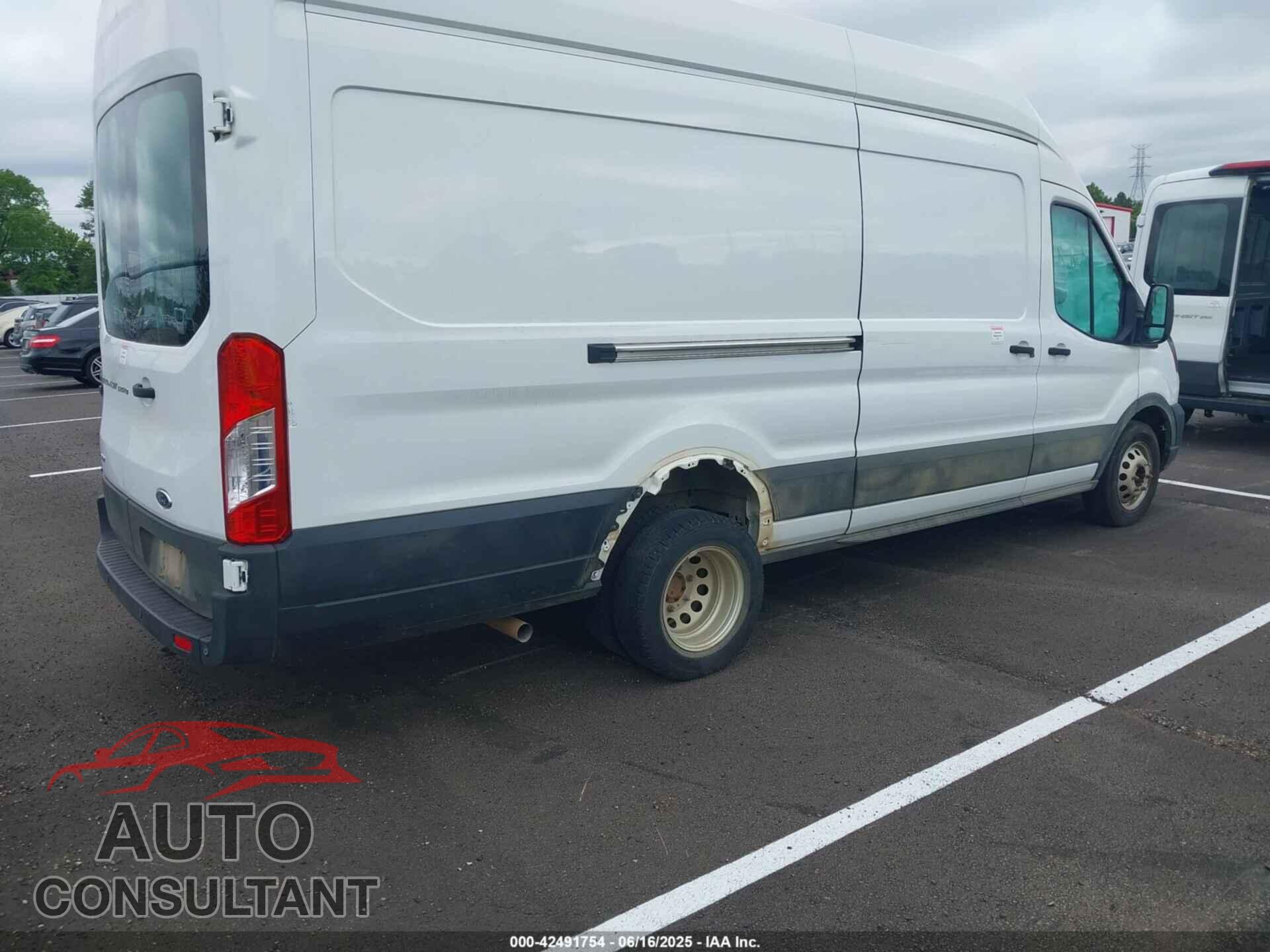 FORD TRANSIT-350 CARGO VAN 2022 - 1FTBF4U85NKA85007