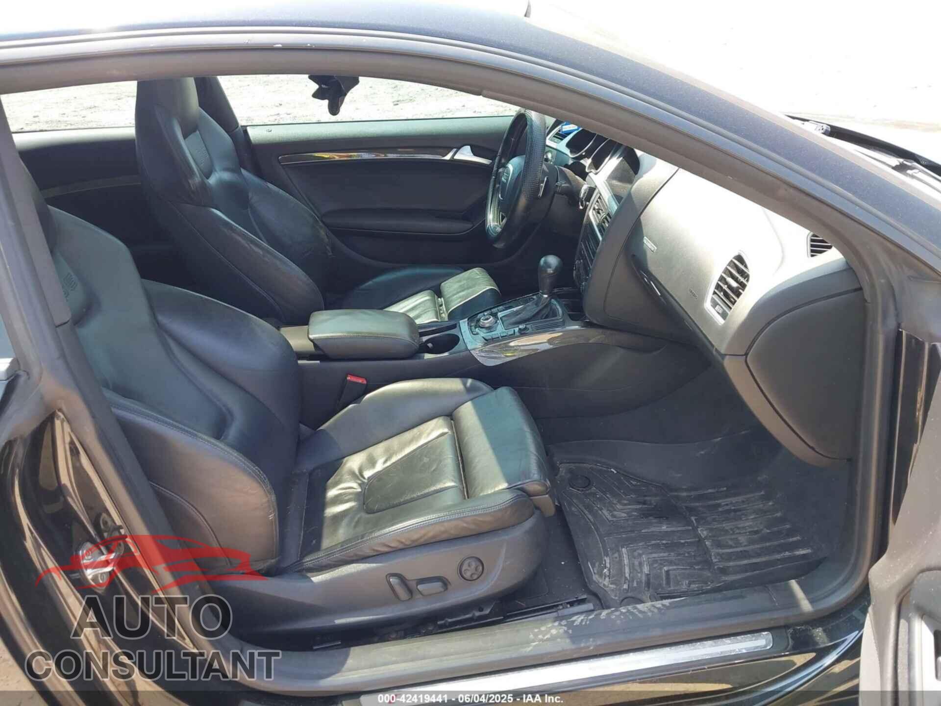 AUDI S5 2011 - WAUCVAFR4BA044801