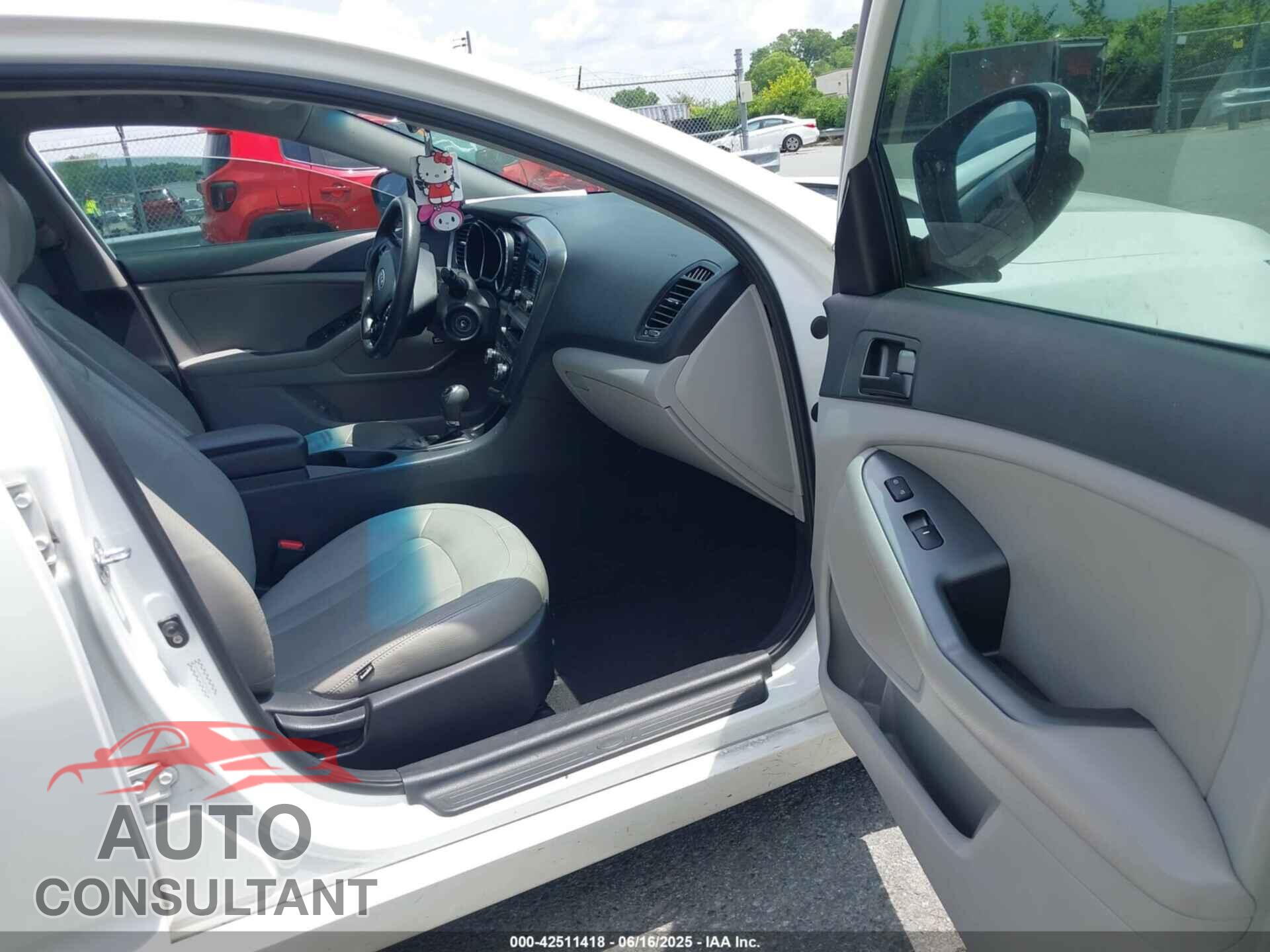 KIA OPTIMA 2011 - KNAGM4A70B5141224
