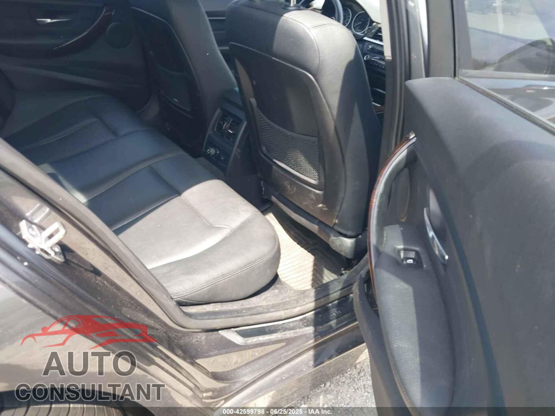 BMW 328I 2014 - WBA3B5C5XEP652003