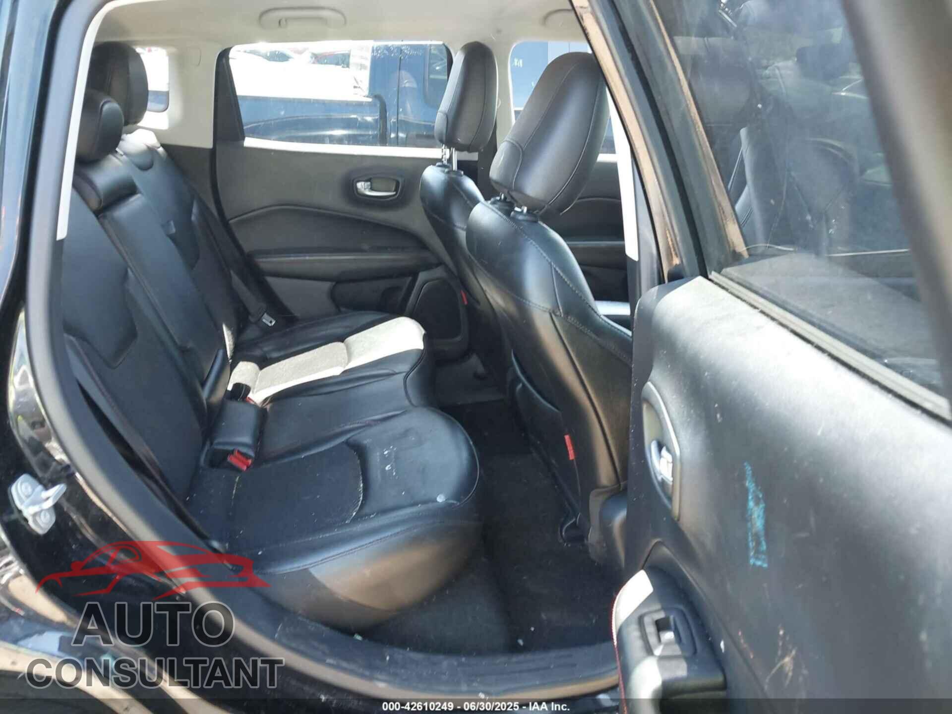 JEEP COMPASS 2020 - 3C4NJDDB7LT170420