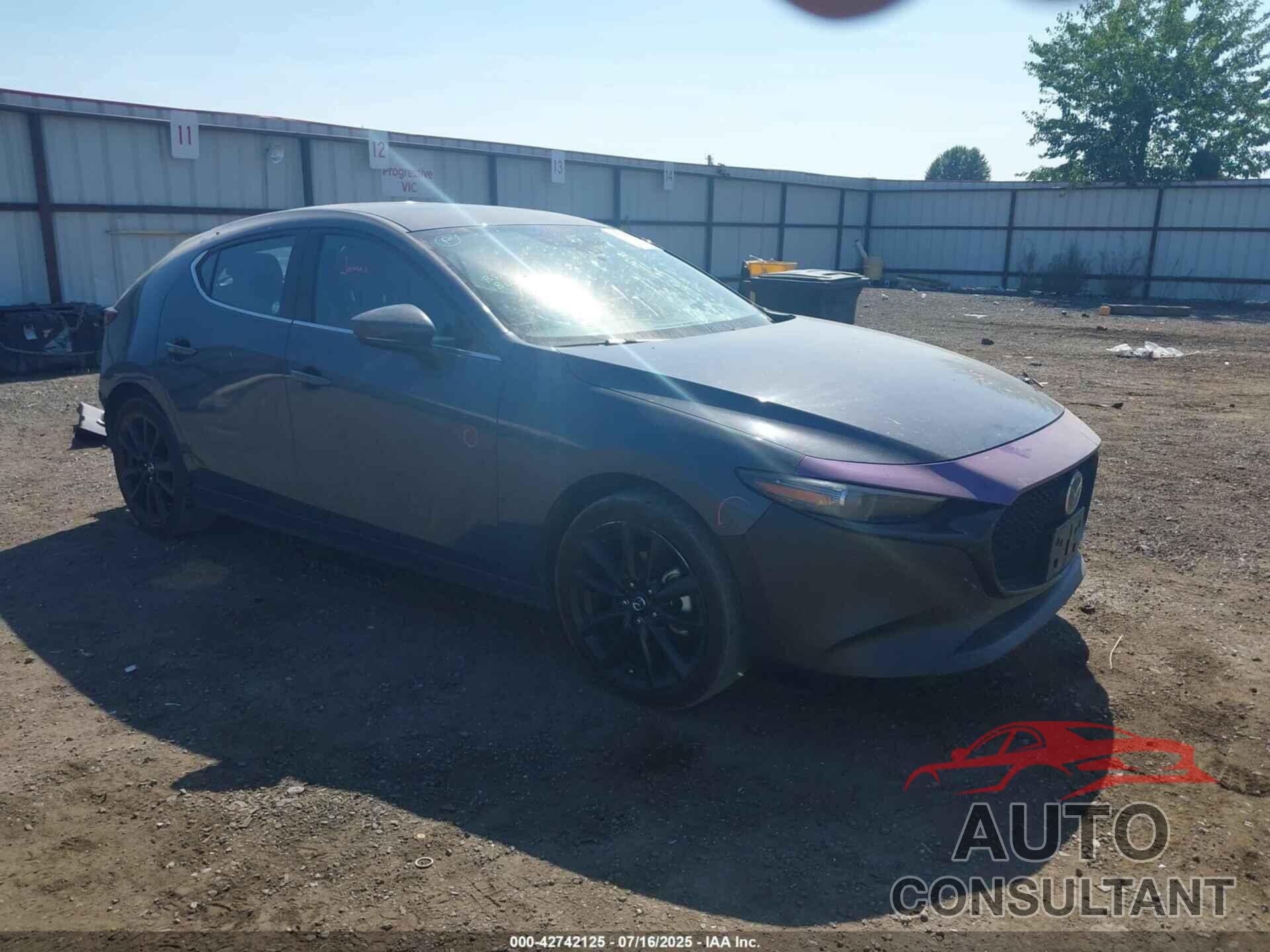 MAZDA MAZDA3 2022 - JM1BPAML5N1516063