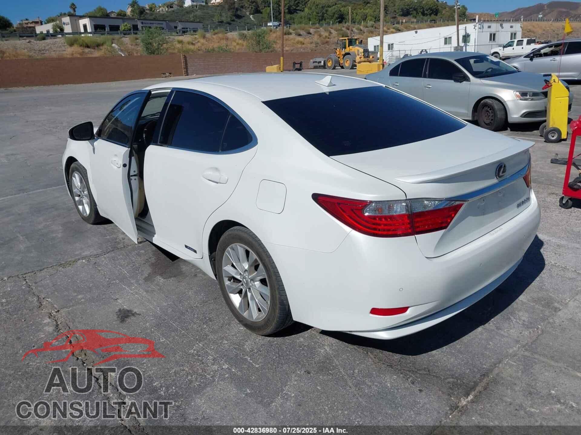 LEXUS ES 300H 2014 - JTHBW1GG2E2073218
