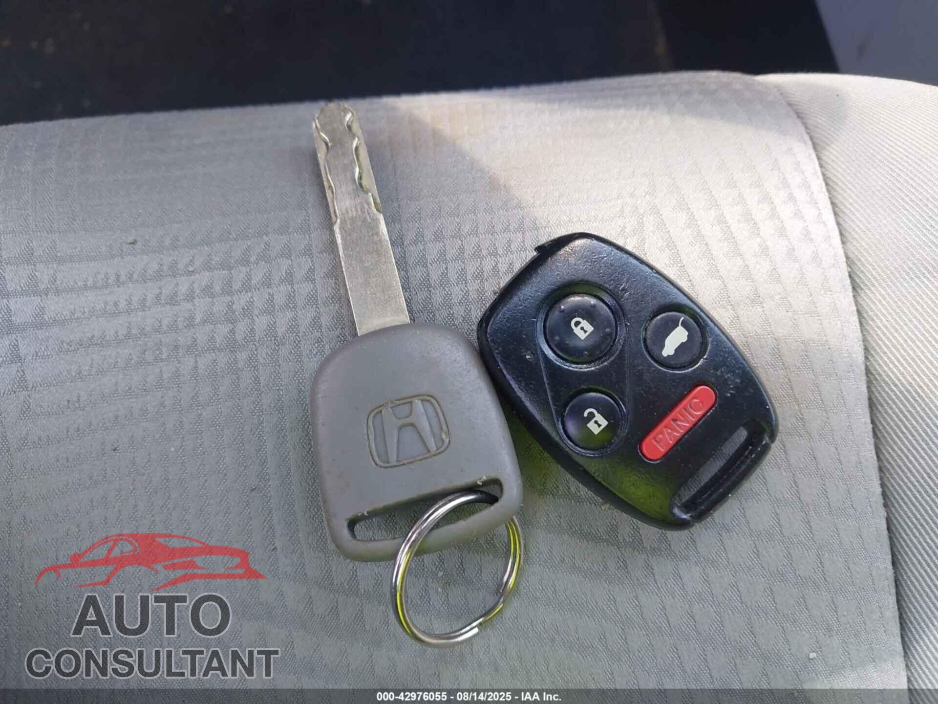 HONDA PILOT 2013 - 5FNYF3H22DB040919