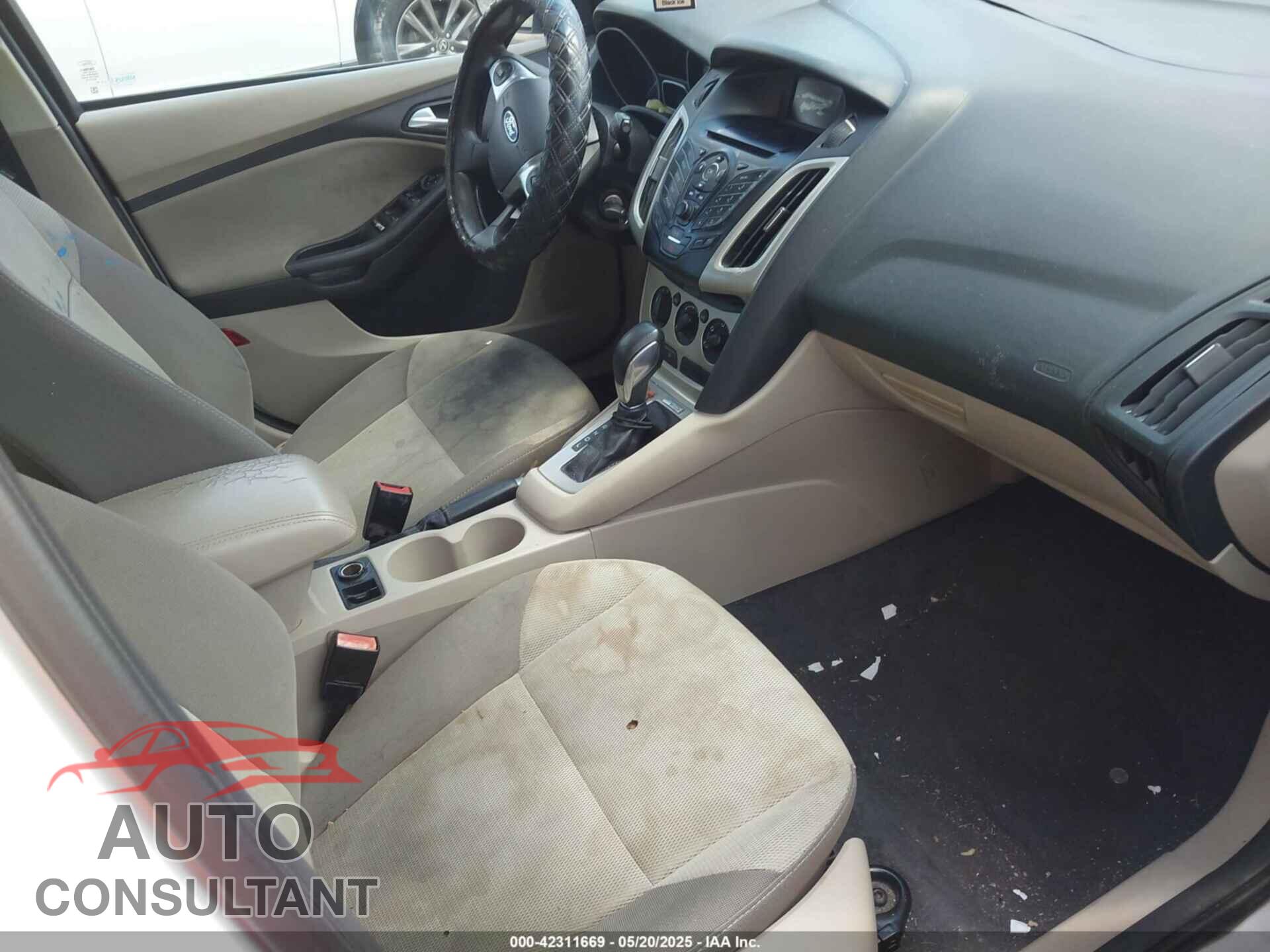 FORD FOCUS 2012 - 1FAHP3K29CL266155