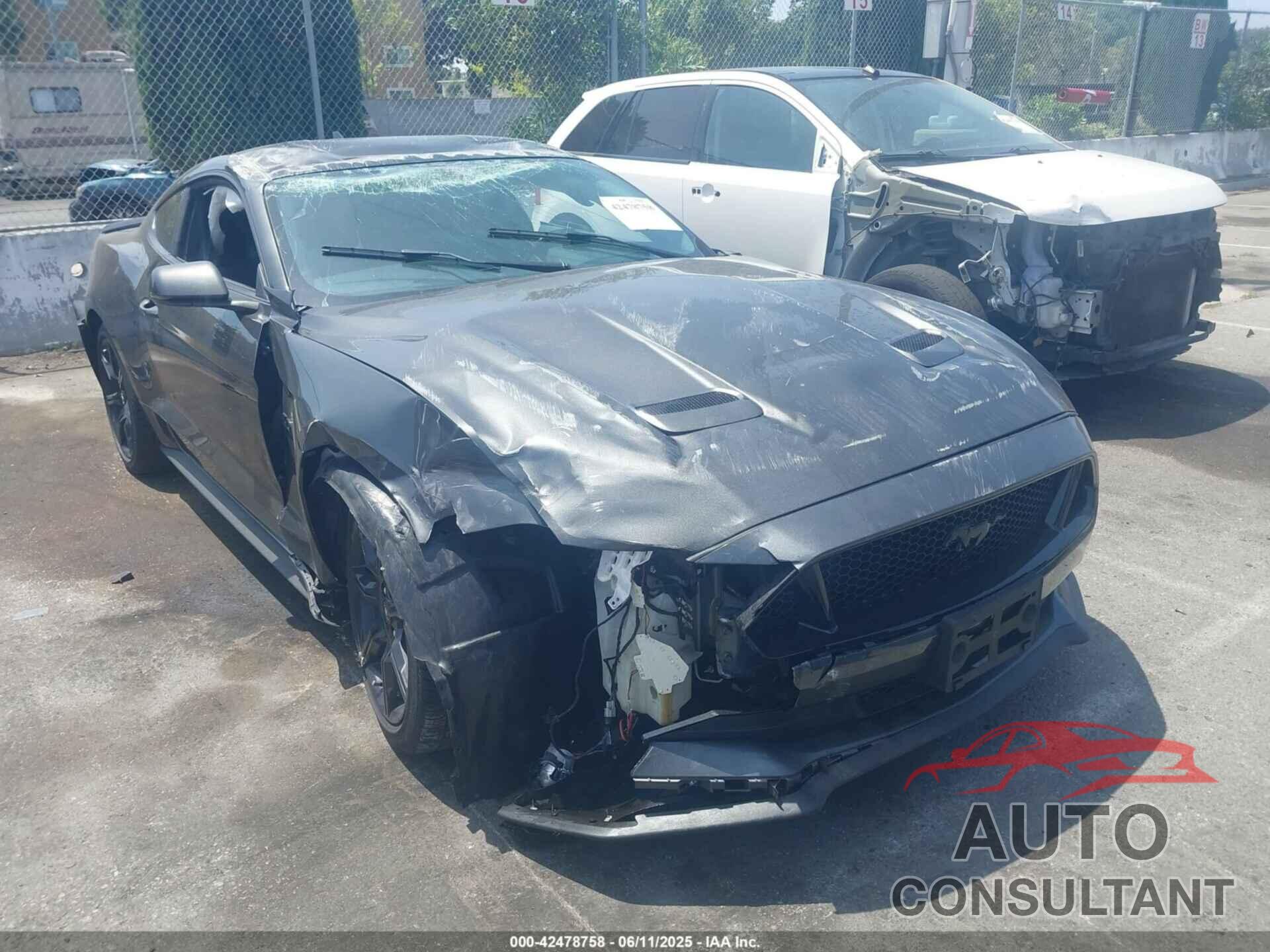 FORD MUSTANG 2020 - 1FA6P8CF9L5187496