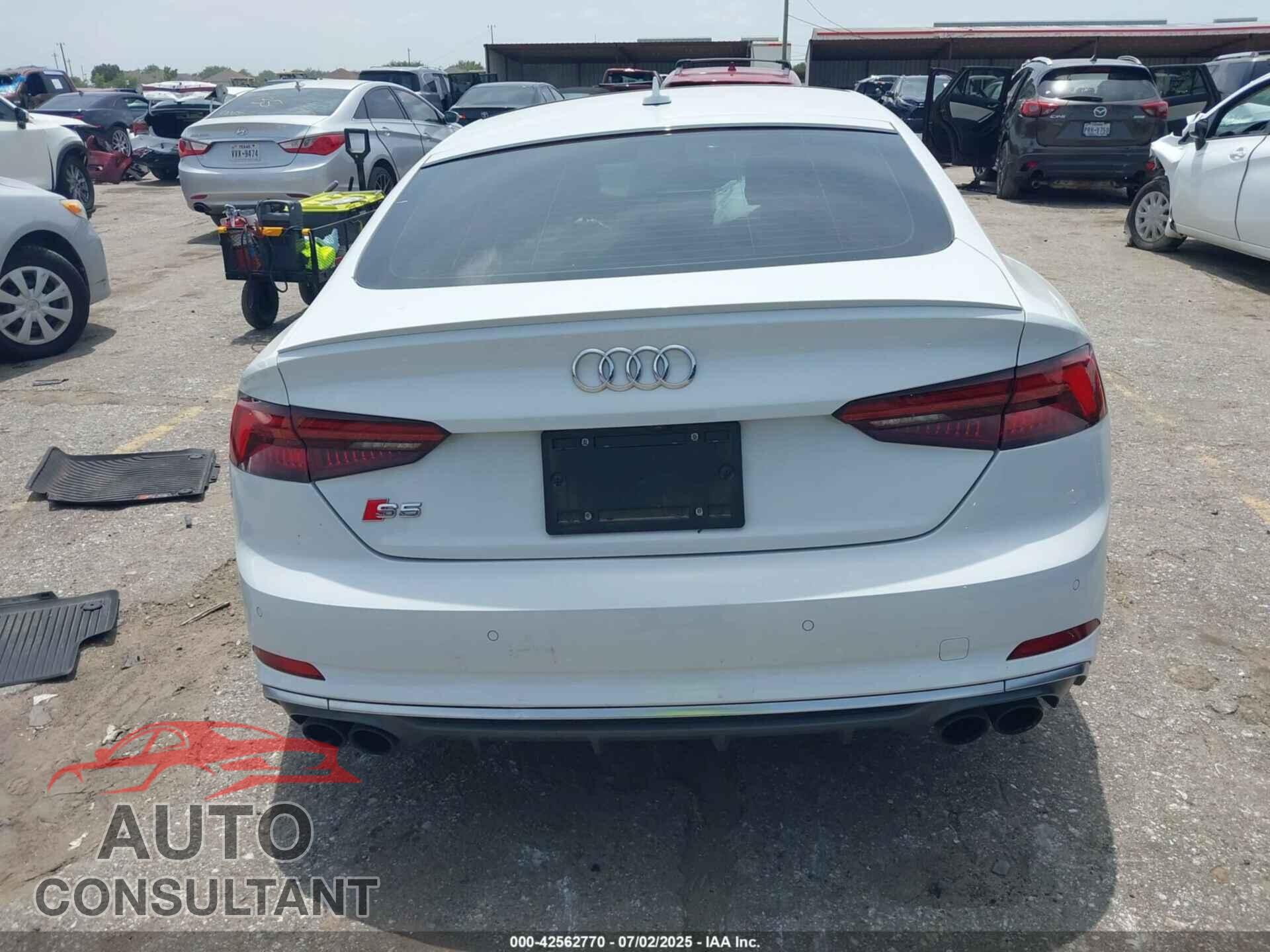 AUDI S5 2018 - WAUC4CF56JA059634