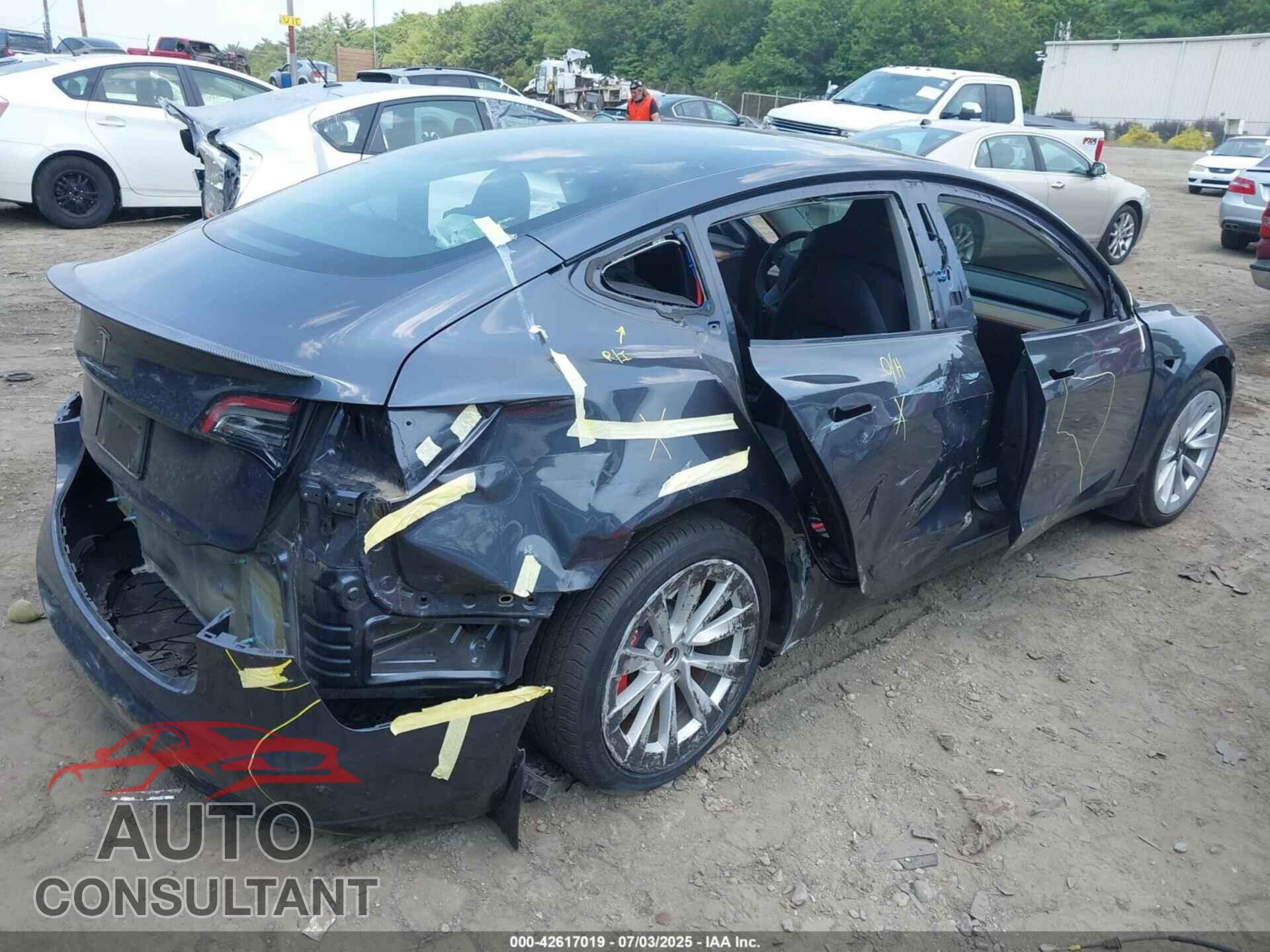 TESLA MODEL 3 2023 - 5YJ3E1EA9PF613624