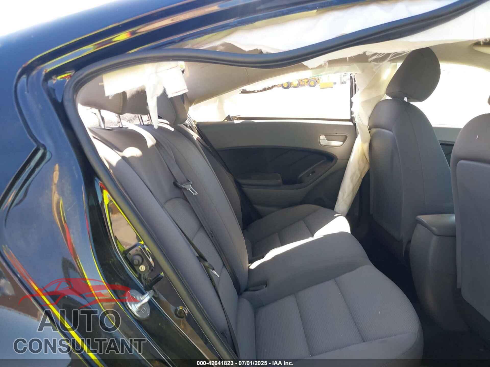 KIA FORTE 2017 - 3KPFK4A78HE077807