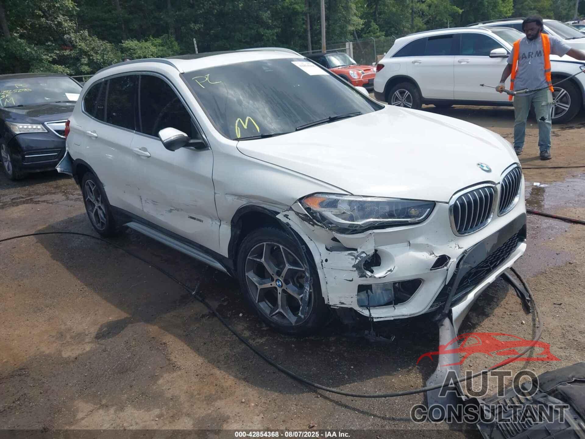 BMW X1 2017 - WBXHT3Z33H4A65329