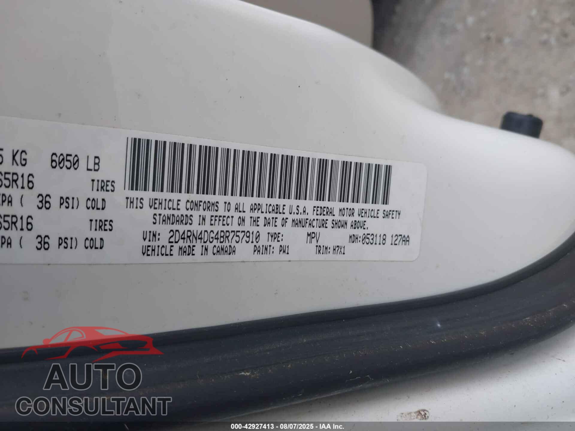 DODGE GRAND CARAVAN 2011 - 2D4RN4DG4BR757910