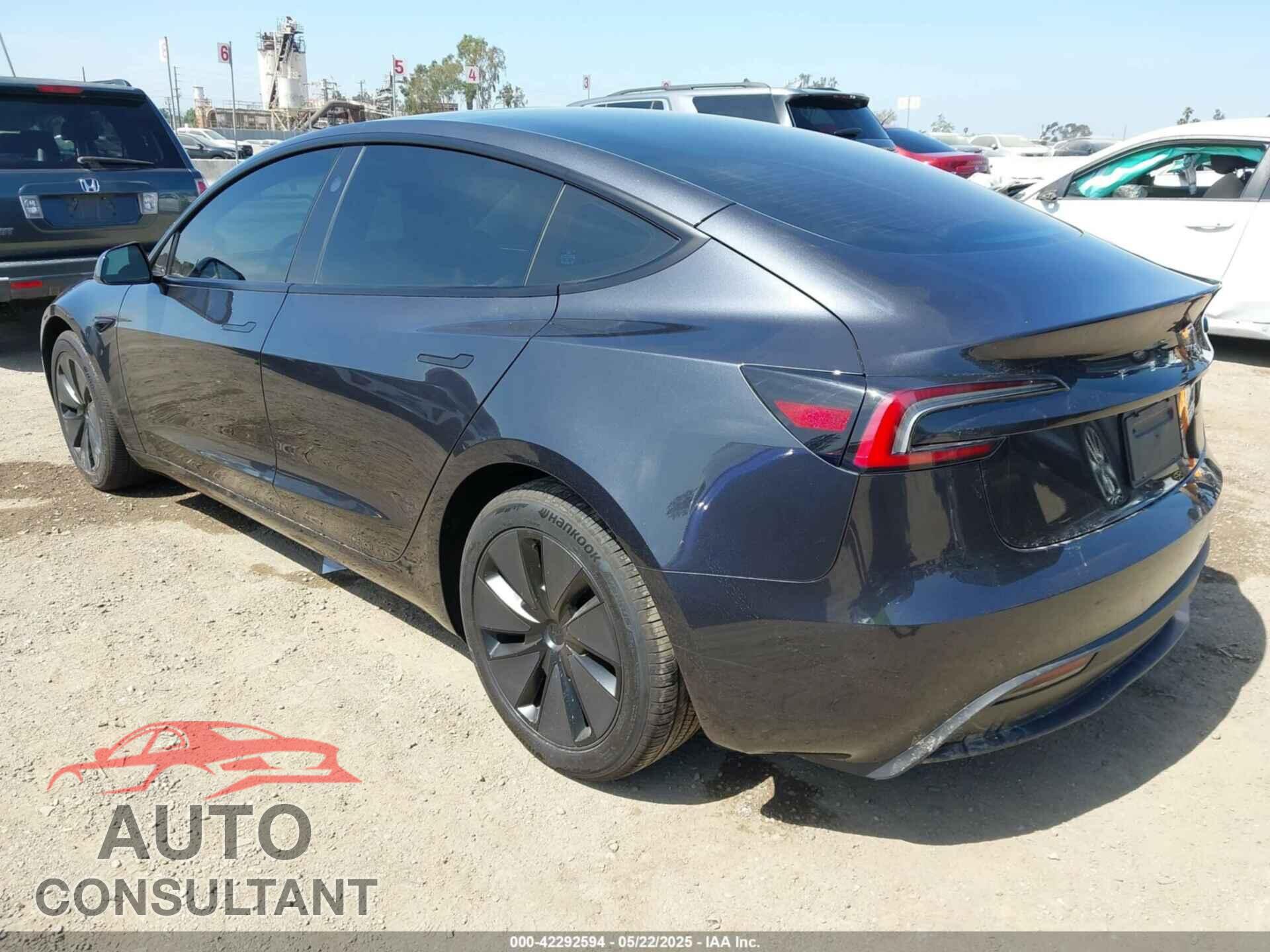 TESLA MODEL 3 2024 - 5YJ3E1EAXRF864994
