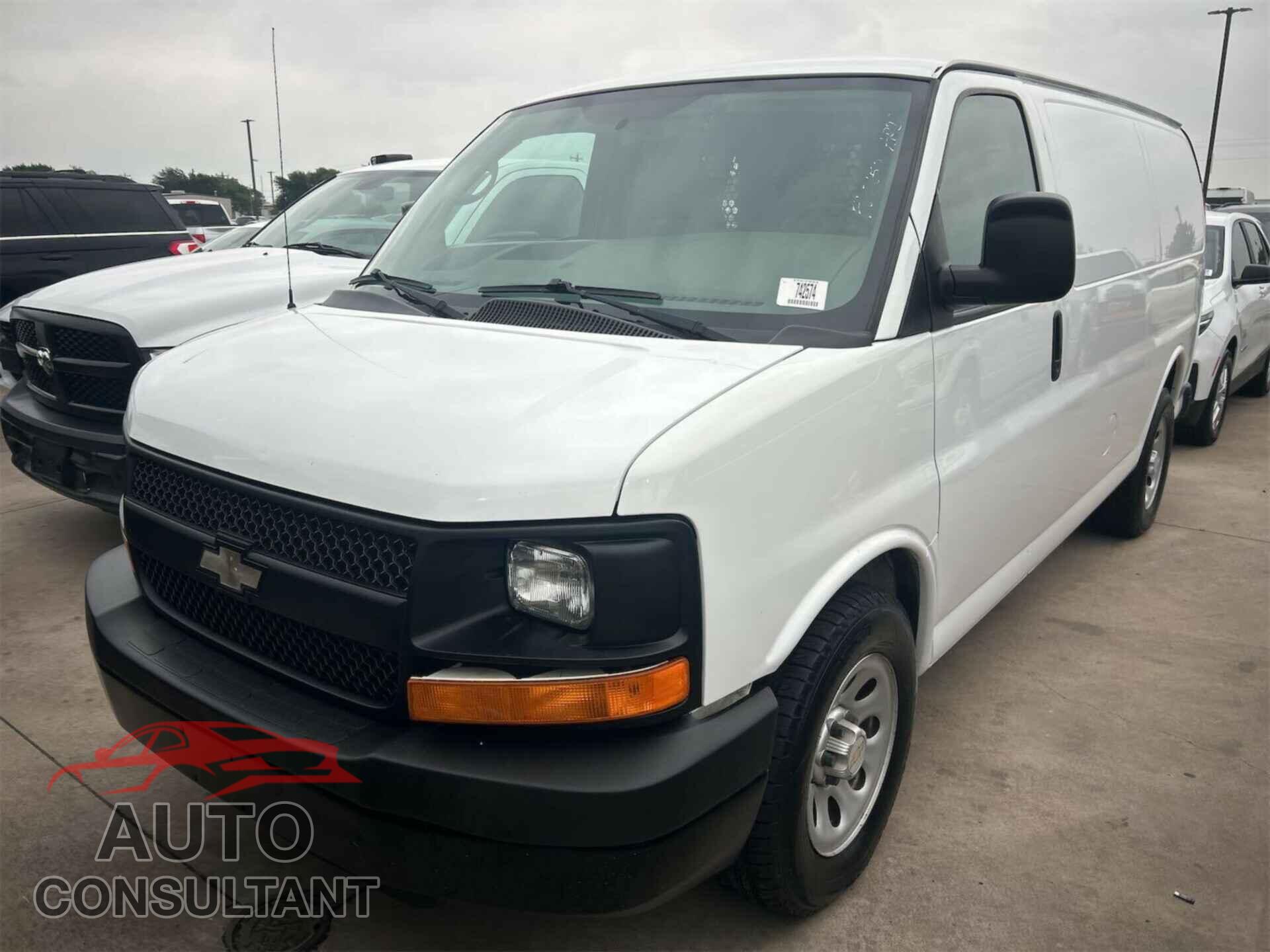 CHEVROLET EXPRESS 1500 2014 - 1GCSGAFX4E1127463