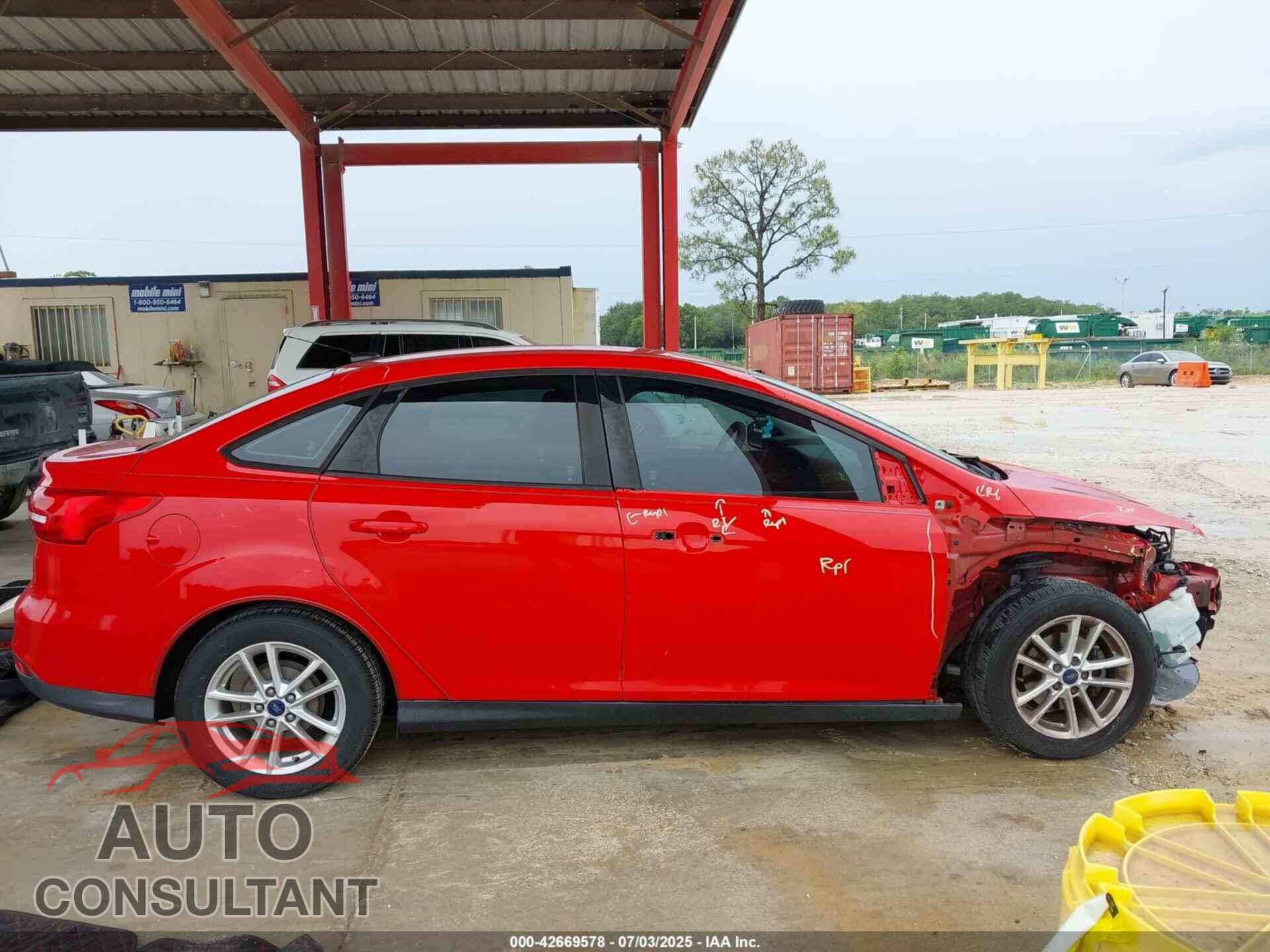 FORD FOCUS 2016 - 1FADP3F26GL300776