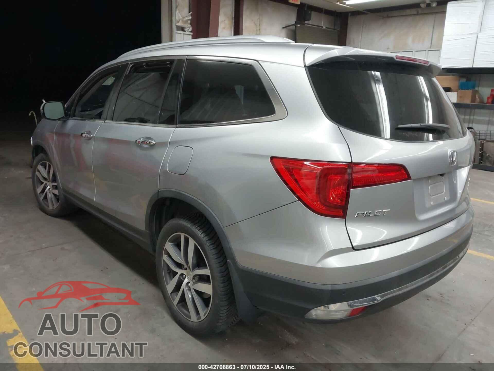 HONDA PILOT 2018 - 5FNYF6H03JB040701