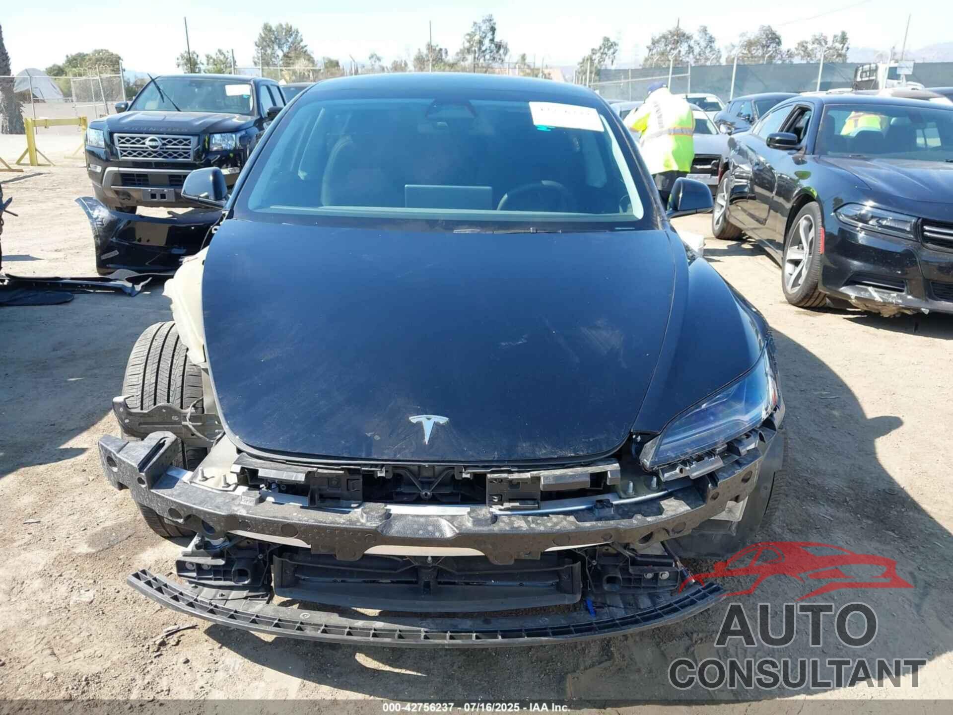 TESLA MODEL 3 2024 - 5YJ3E1EB6RF736731