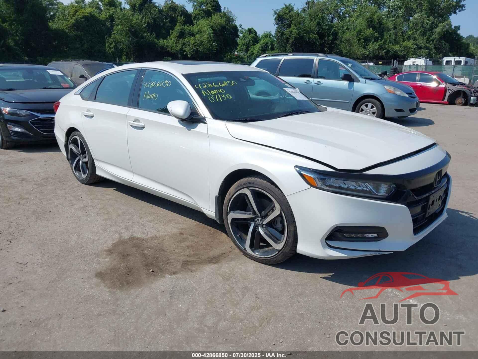 HONDA ACCORD 2019 - 1HGCV2F38KA016067