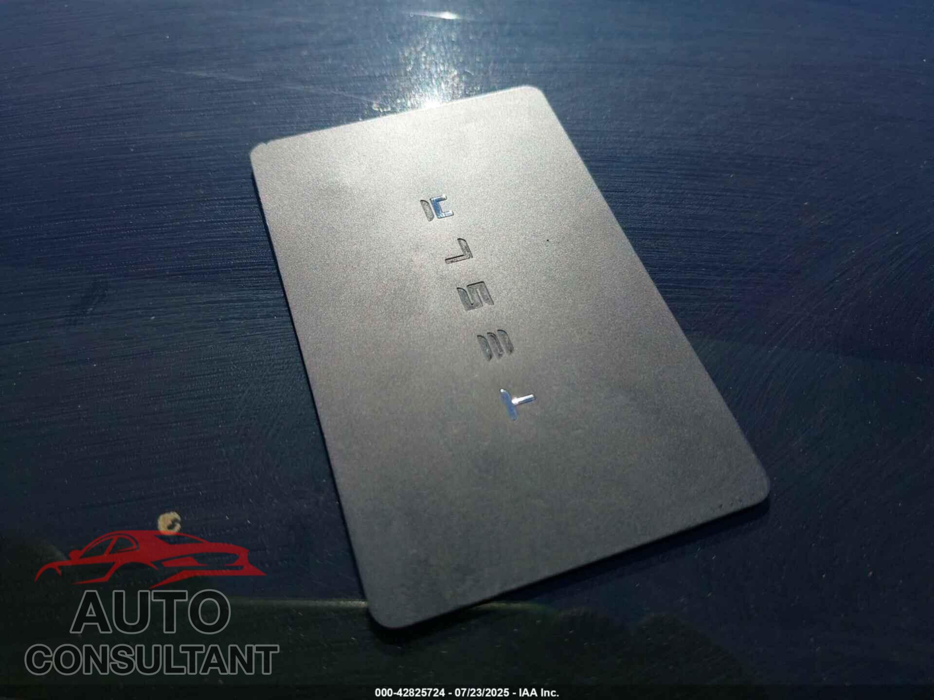 TESLA MODEL 3 2019 - 5YJ3E1EA7KF428139
