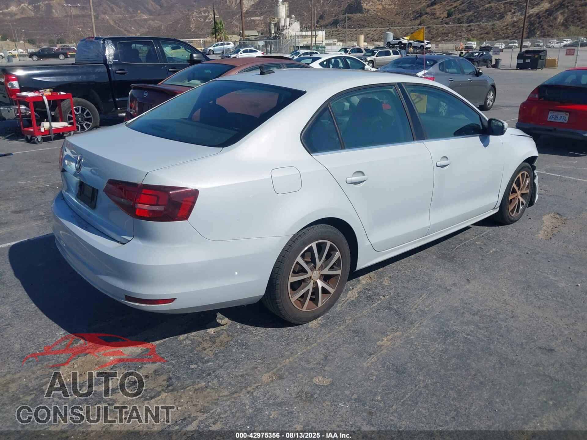 VOLKSWAGEN JETTA 2017 - 3VWDB7AJ3HM413225