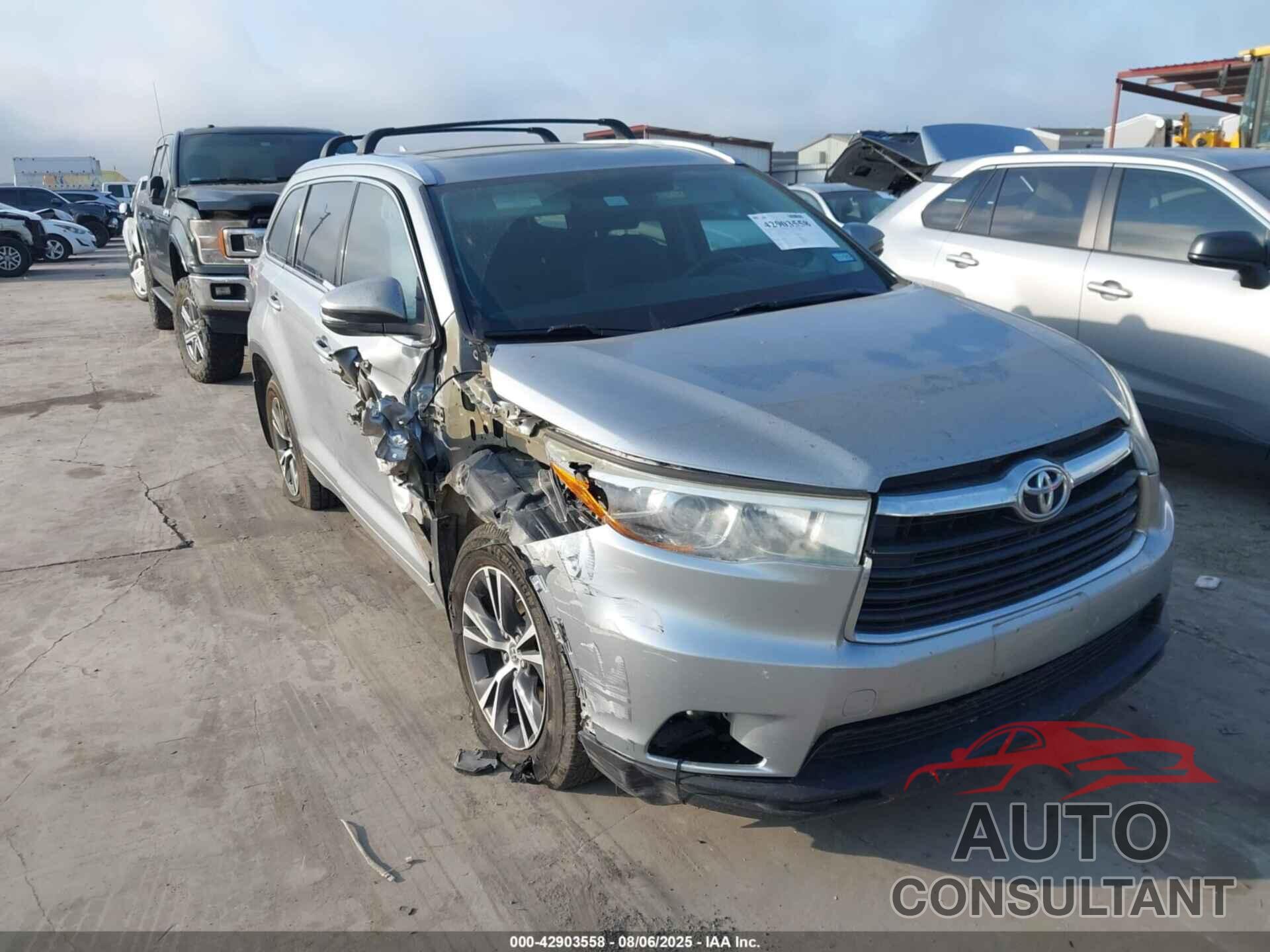 TOYOTA HIGHLANDER 2016 - 5TDKKRFHXGS159801