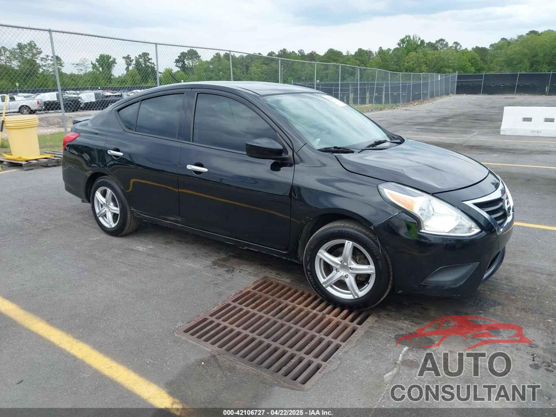 NISSAN VERSA 2019 - 3N1CN7AP6KL836259