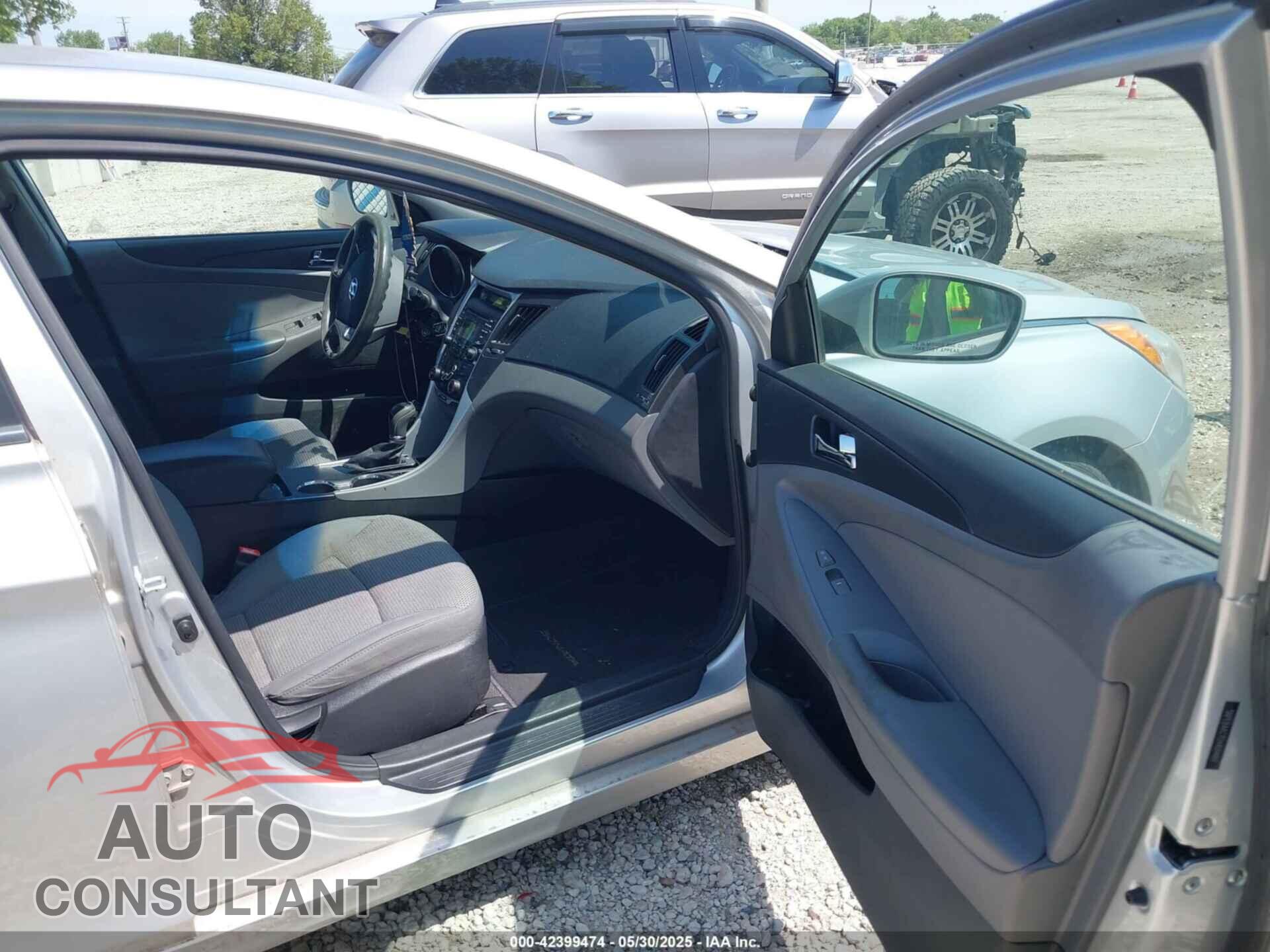 HYUNDAI SONATA 2012 - 5NPEB4AC7CH409460