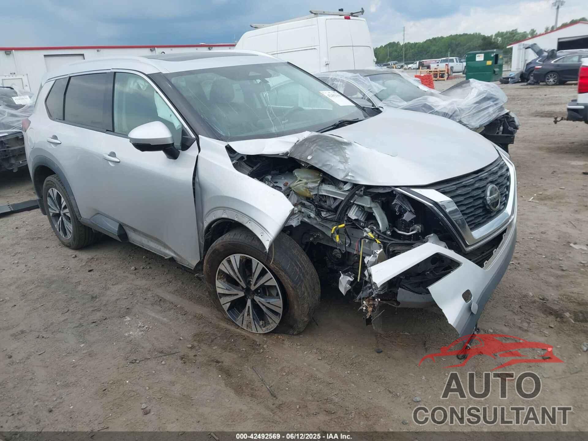 NISSAN ROGUE 2021 - 5N1AT3BAXMC772444