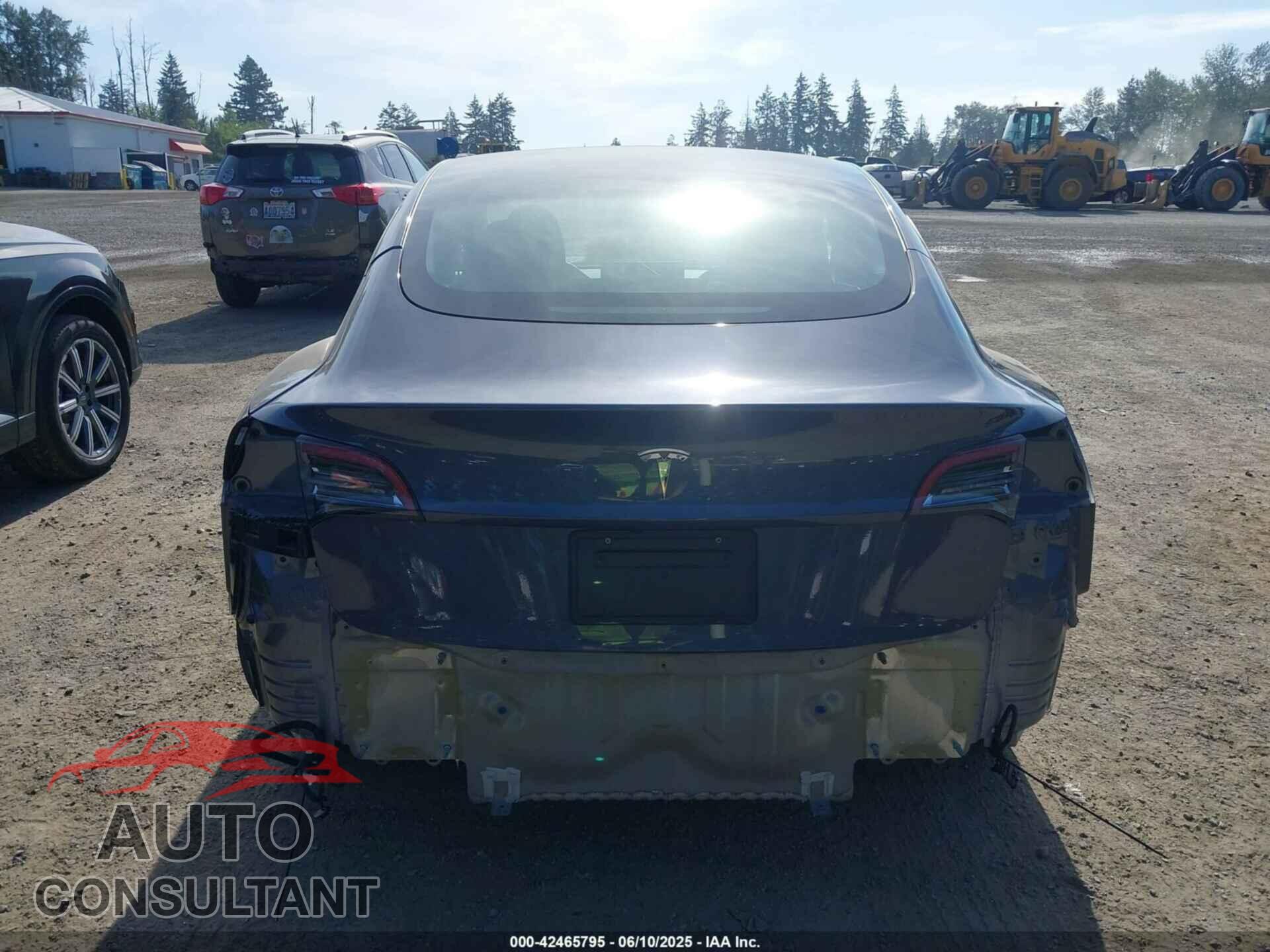 TESLA MODEL 3 2023 - 5YJ3E1EA5PF656325