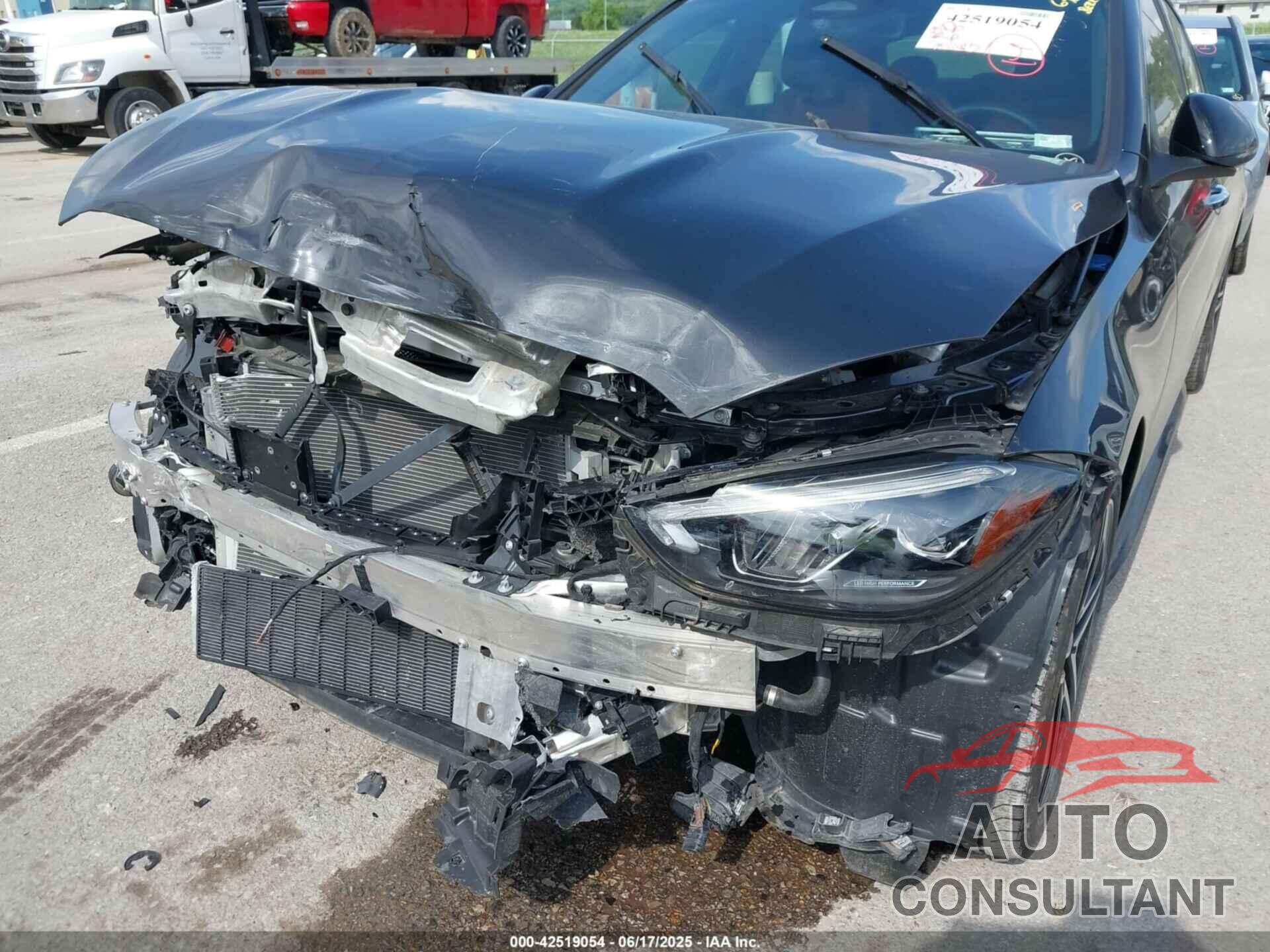 MERCEDES-BENZ C 300 2023 - W1KAF4HB6PR151162