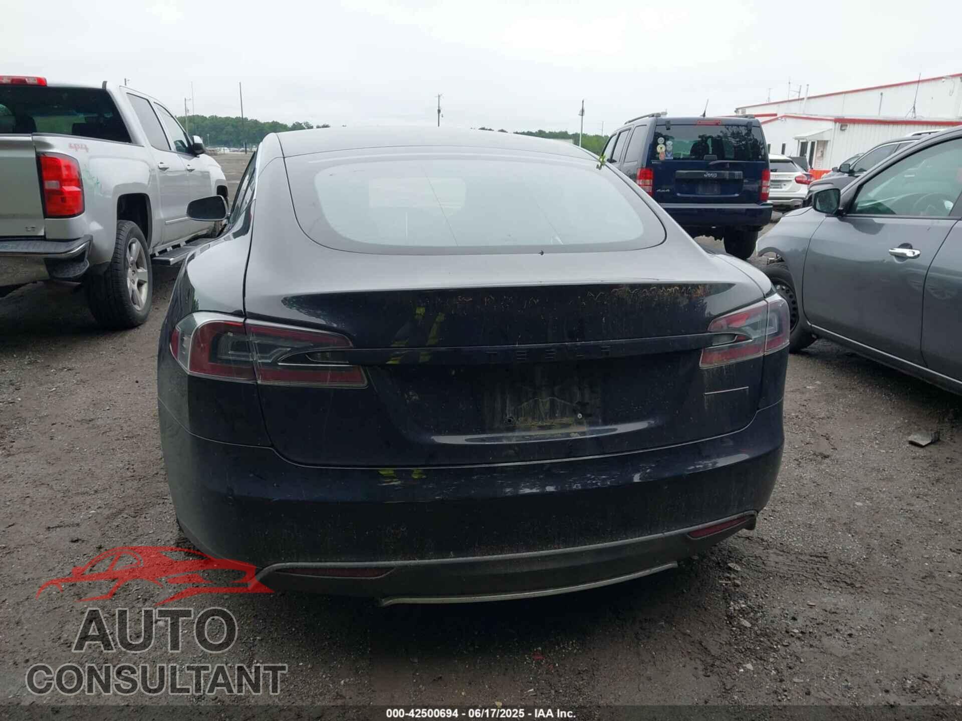 TESLA MODEL S 2014 - 5YJSA1H25EFP64310