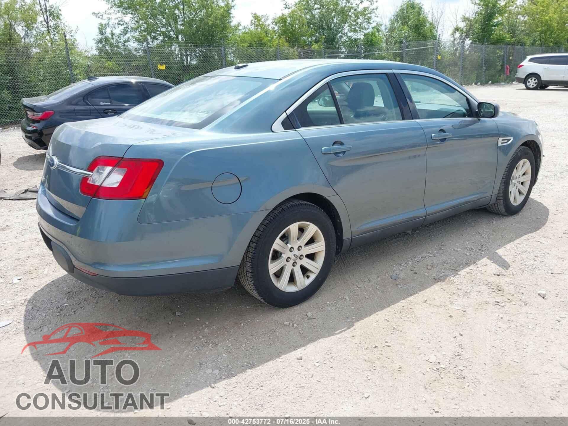 FORD TAURUS 2010 - 1FAHP2DWXAG138975