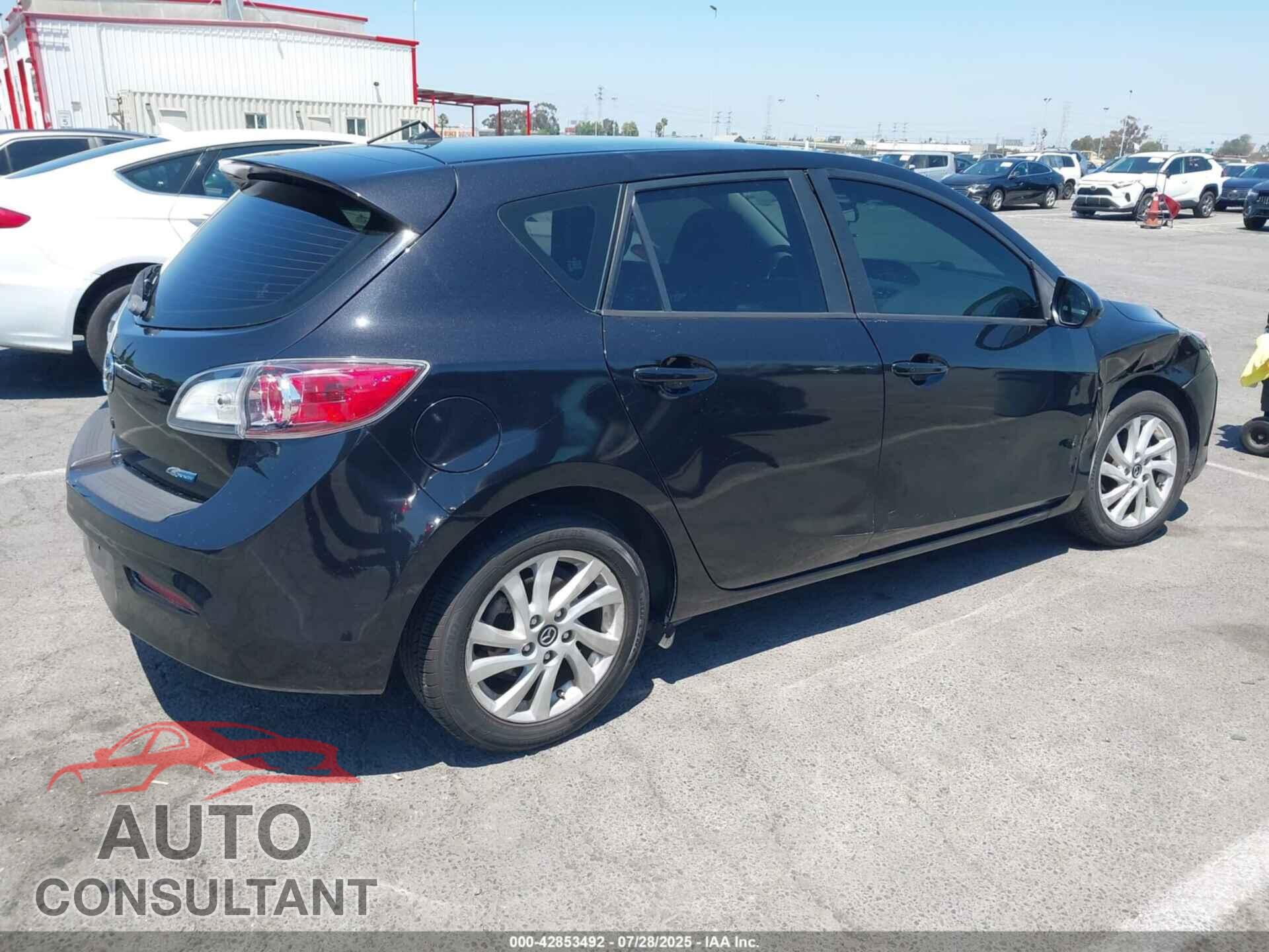 MAZDA MAZDA3 2013 - JM1BL1MP9D1800115