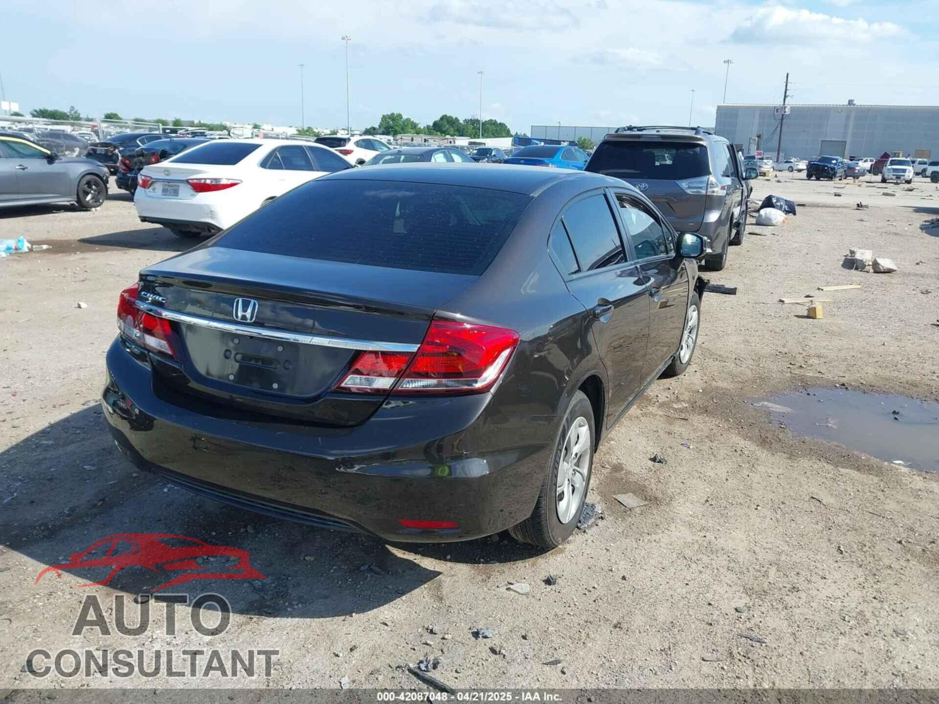 HONDA CIVIC 2013 - 2HGFB2F56DH596124