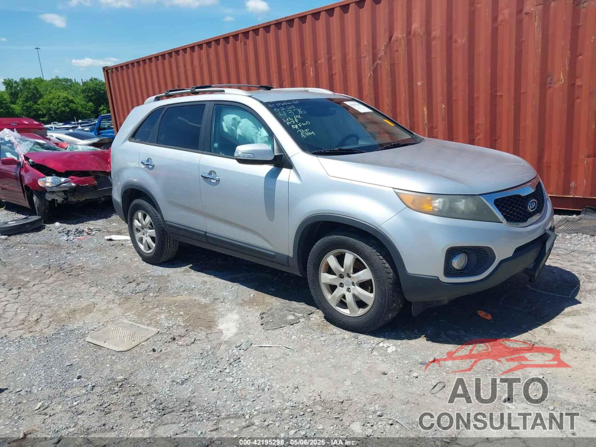 KIA SORENTO 2011 - 5XYKT4A12BG164376