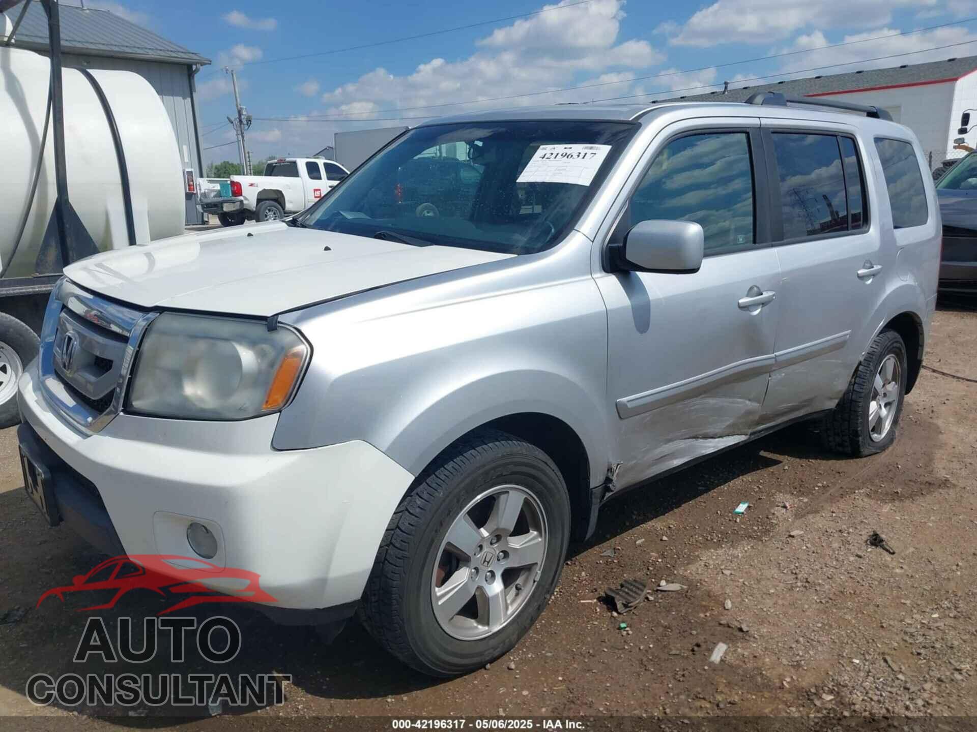 HONDA PILOT 2010 - 5FNYF4H52AB030516