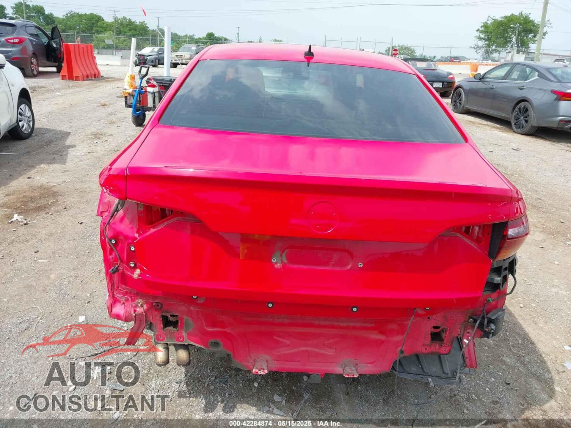 VOLKSWAGEN JETTA 2019 - 3VWC57BU5KM134538