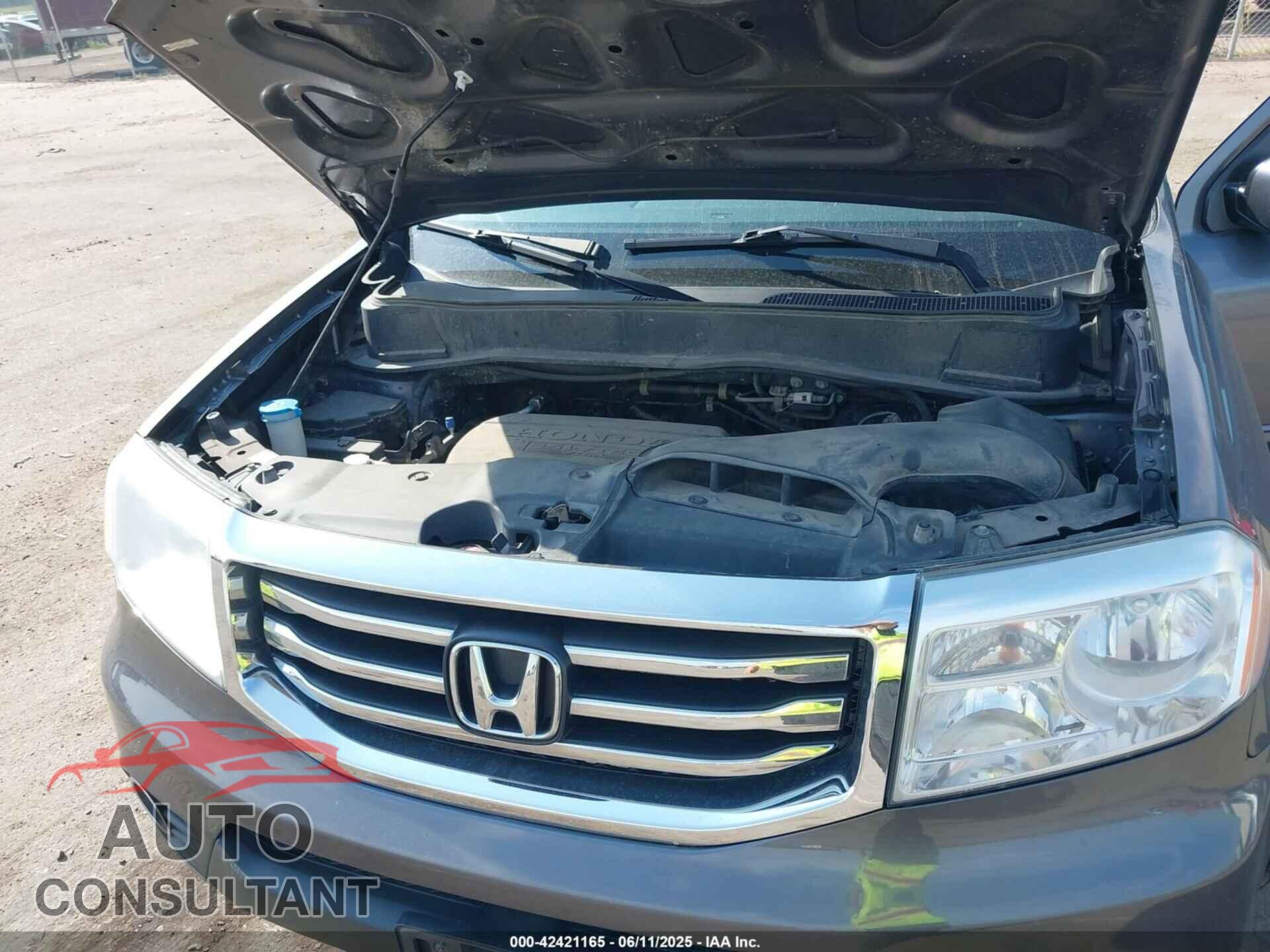 HONDA PILOT 2015 - 5FNYF4H58FB063186