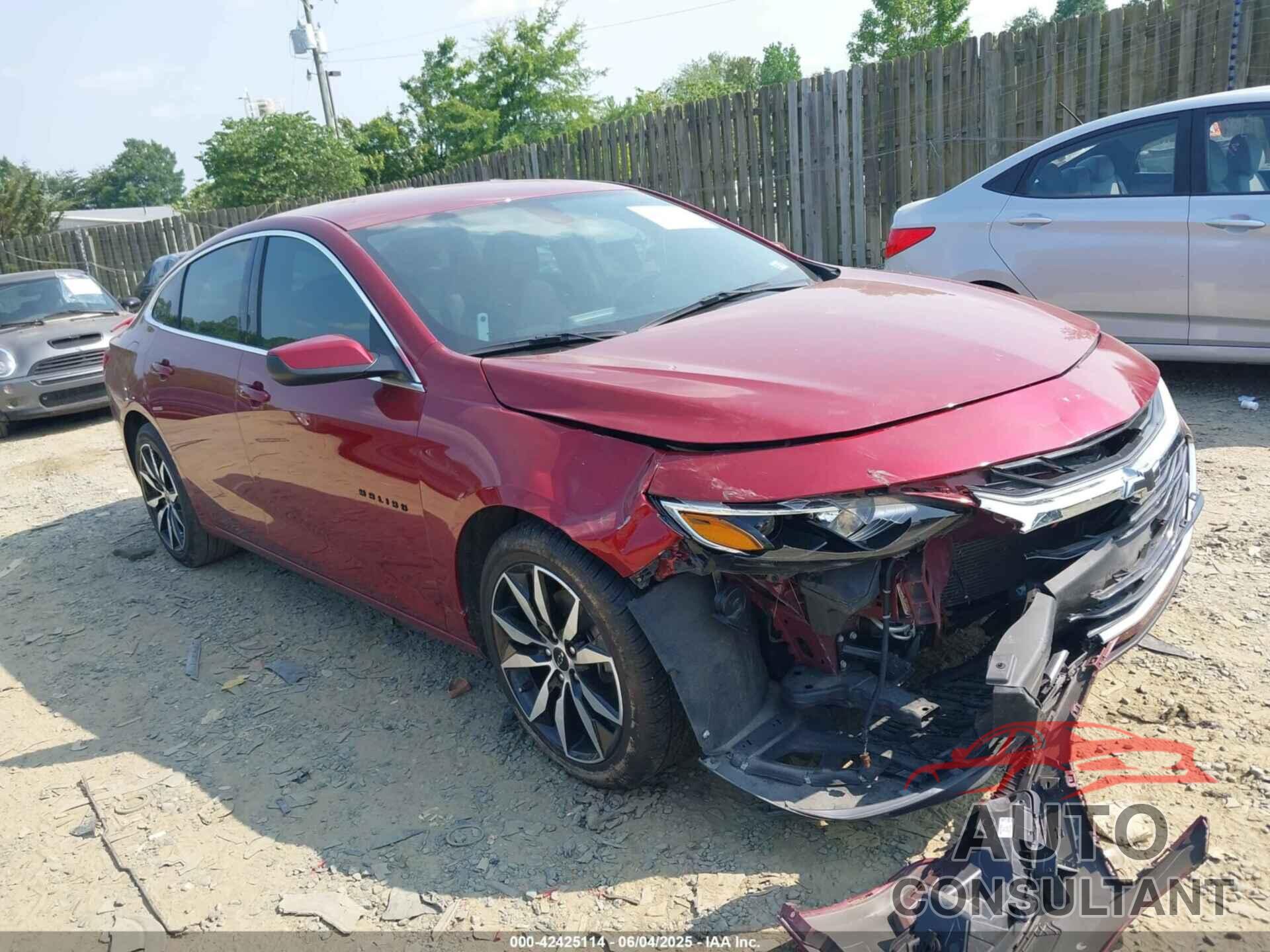 CHEVROLET MALIBU 2020 - 1G1ZG5ST8LF135485