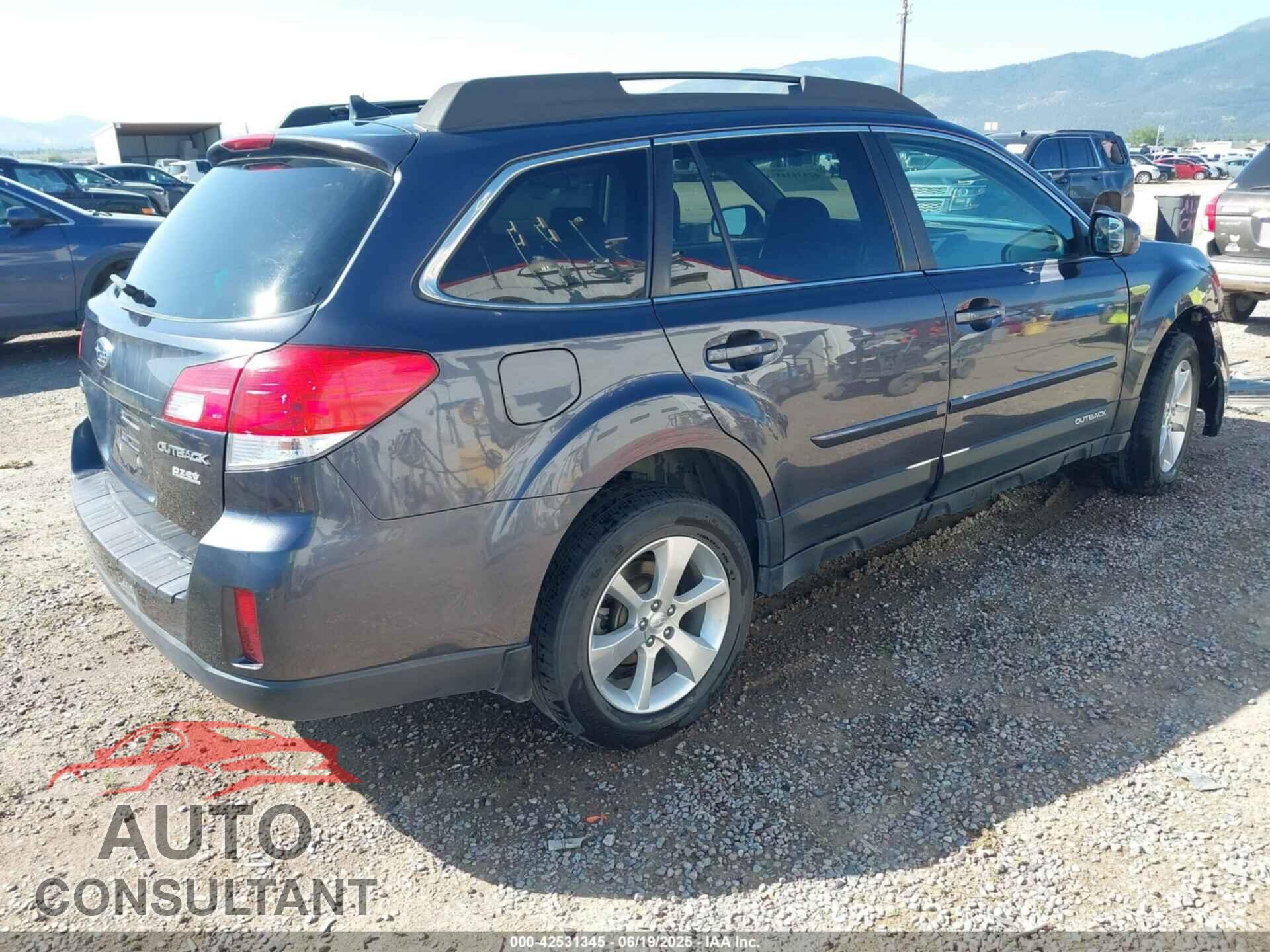 SUBARU OUTBACK 2013 - 4S4BRBJC2D3294553