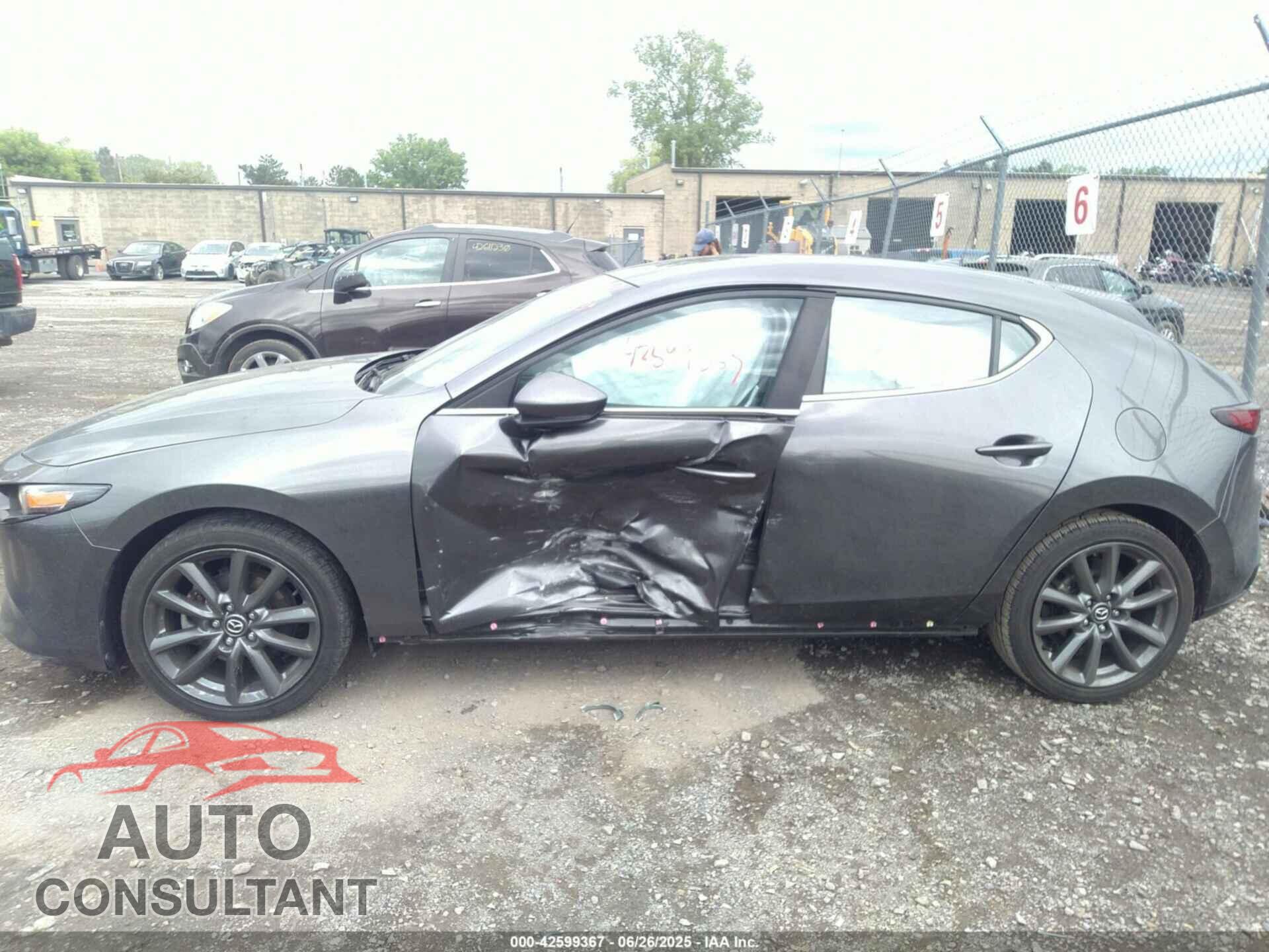 MAZDA MAZDA3 HATCHBACK 2020 - JM1BPBMM2L1164359