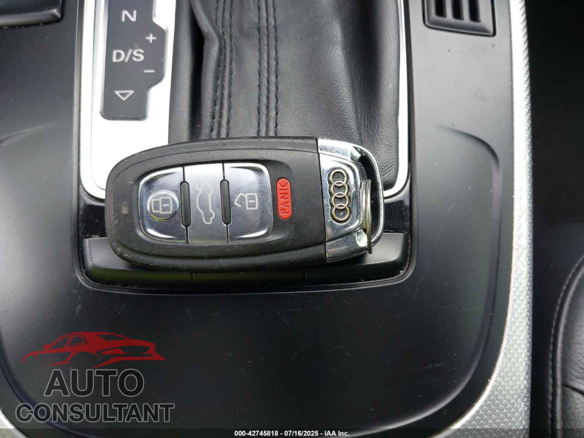 AUDI A5 2013 - WAUCFAFR0DA025422