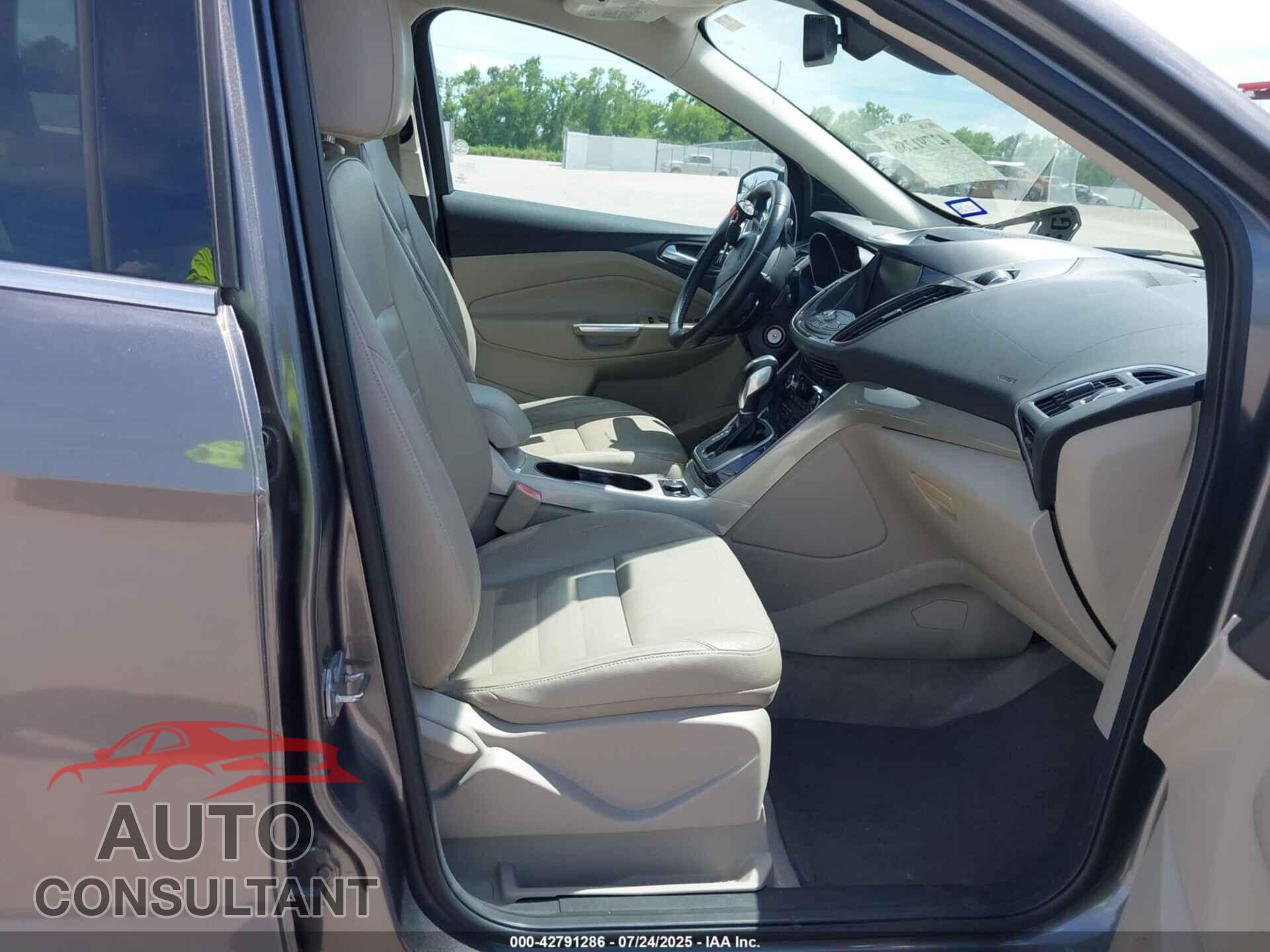 FORD ESCAPE 2013 - 1FMCU0H95DUA79342