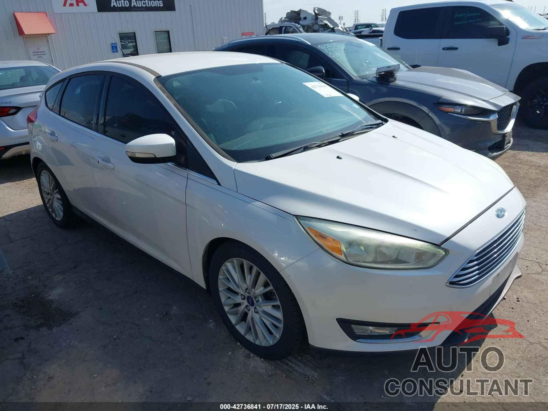 FORD FOCUS 2015 - 1FADP3N28FL255355