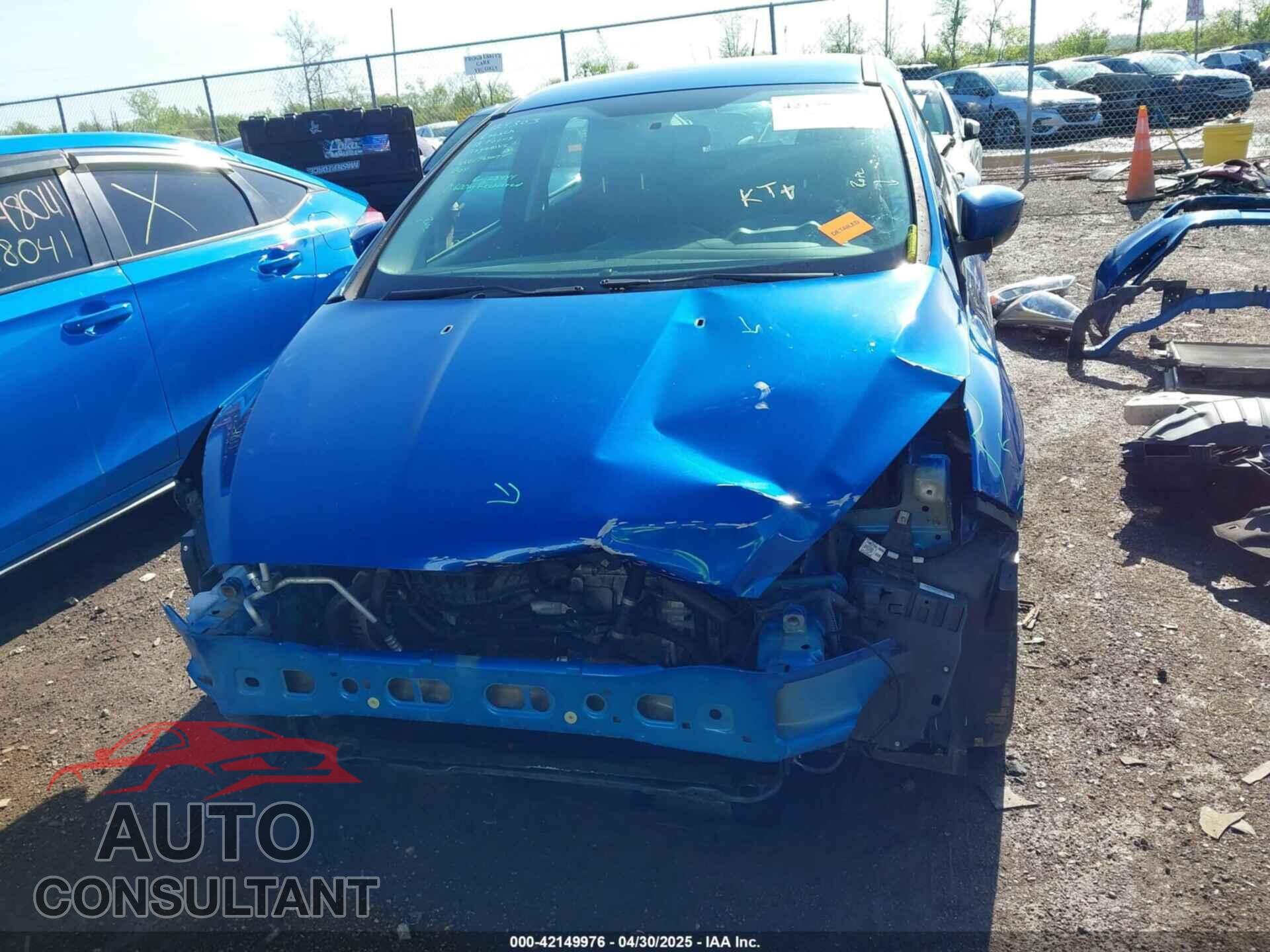 FORD FOCUS 2018 - 1FADP3K26JL276685