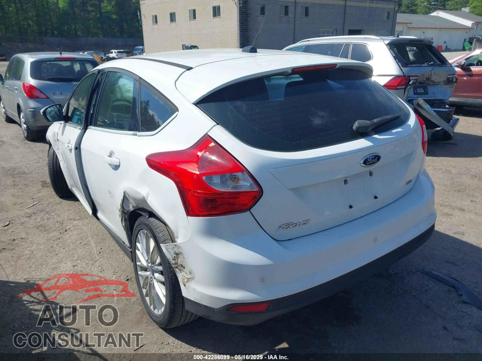 FORD FOCUS 2012 - 1FAHP3M25CL436461