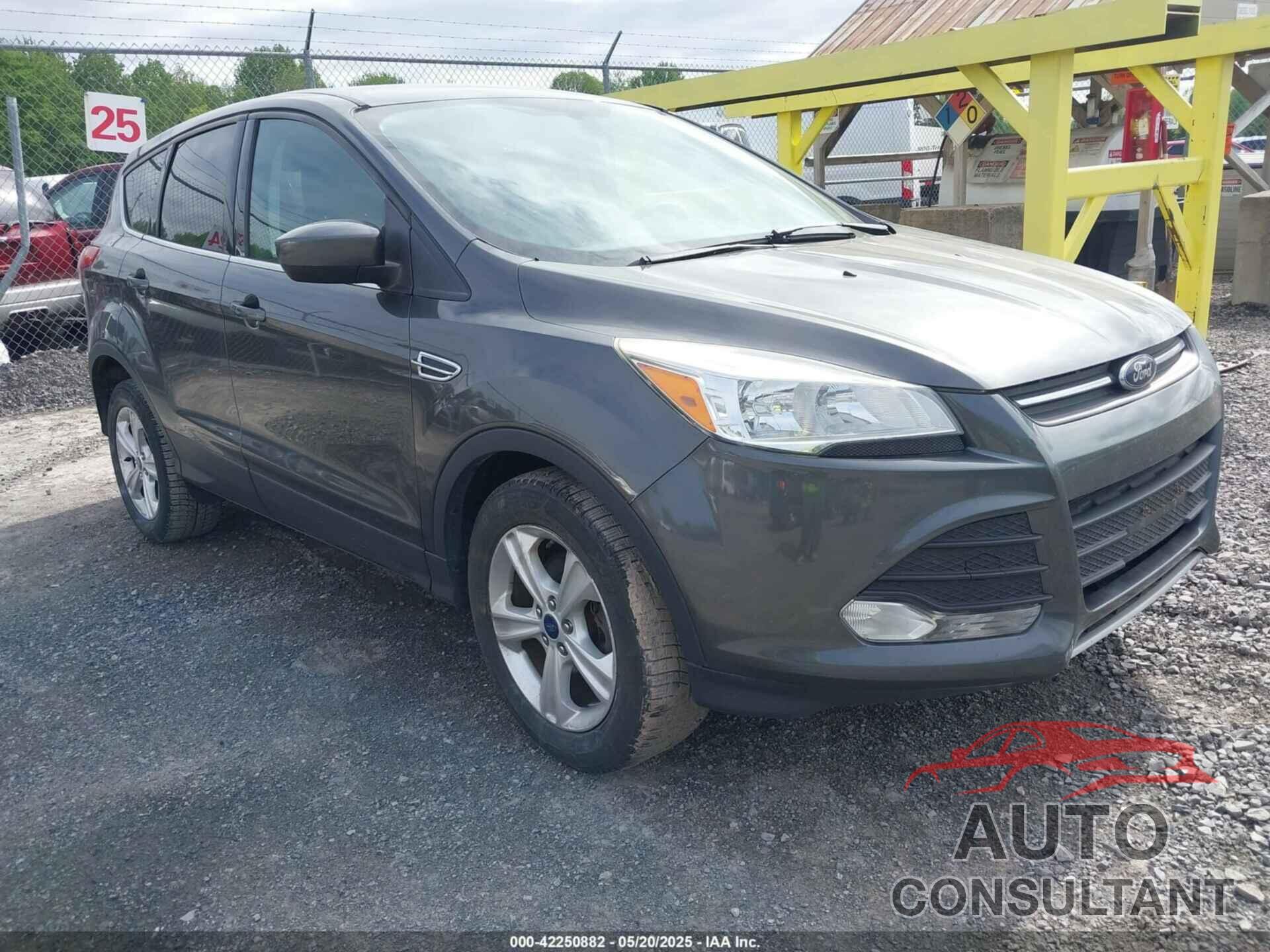 FORD ESCAPE 2015 - 1FMCU0GX4FUA23136