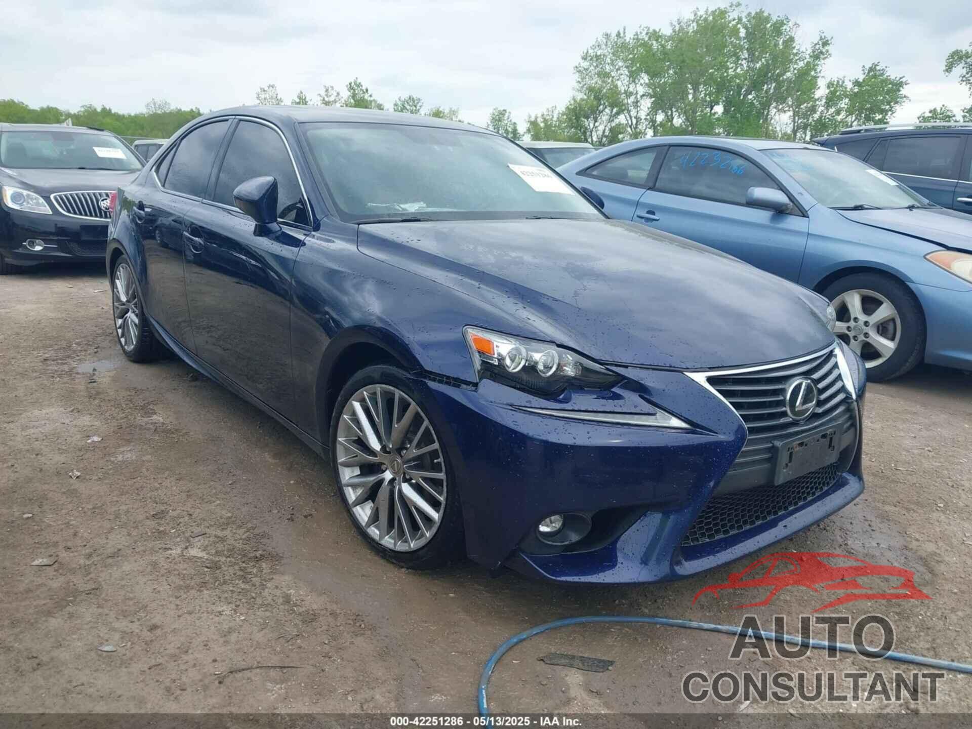 LEXUS IS 250 2015 - JTHCF1D20F5023138