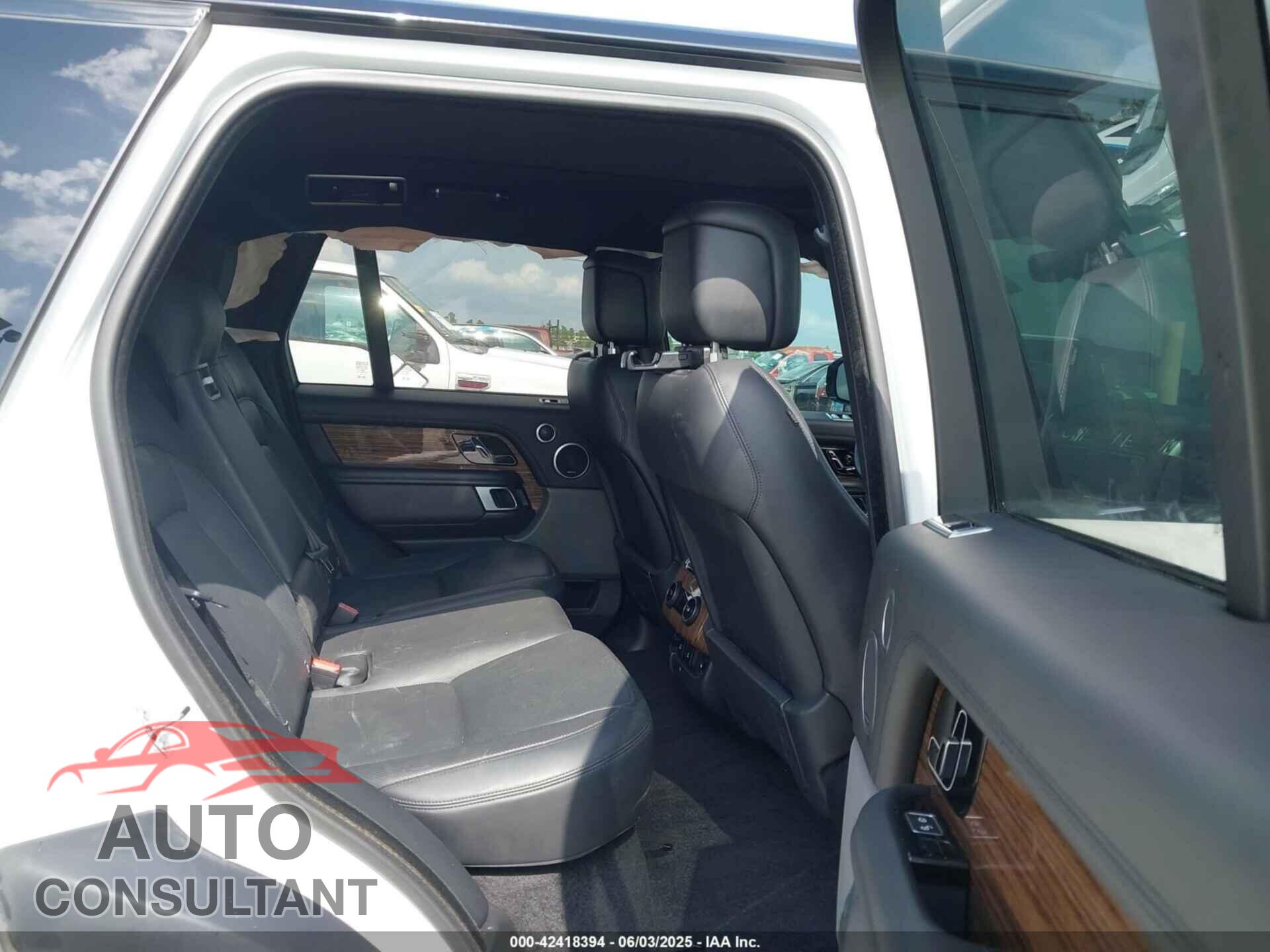 LAND ROVER RANGE ROVER 2019 - SALGS2SV4KA560994