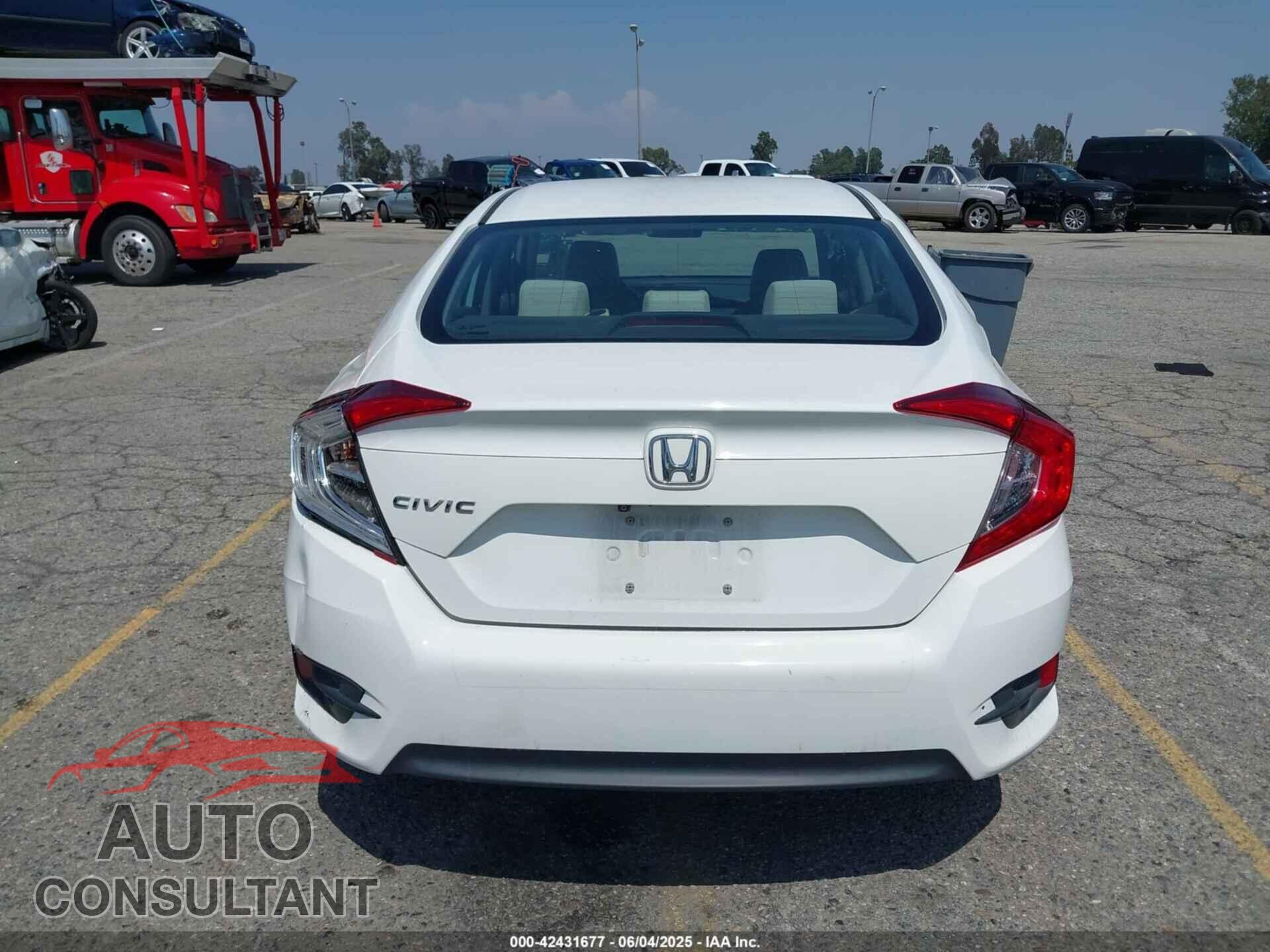 HONDA CIVIC 2018 - 2HGFC2F58JH555874